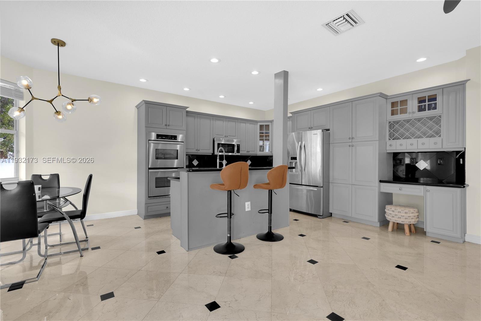 RIVIERA ISLES II - Residential