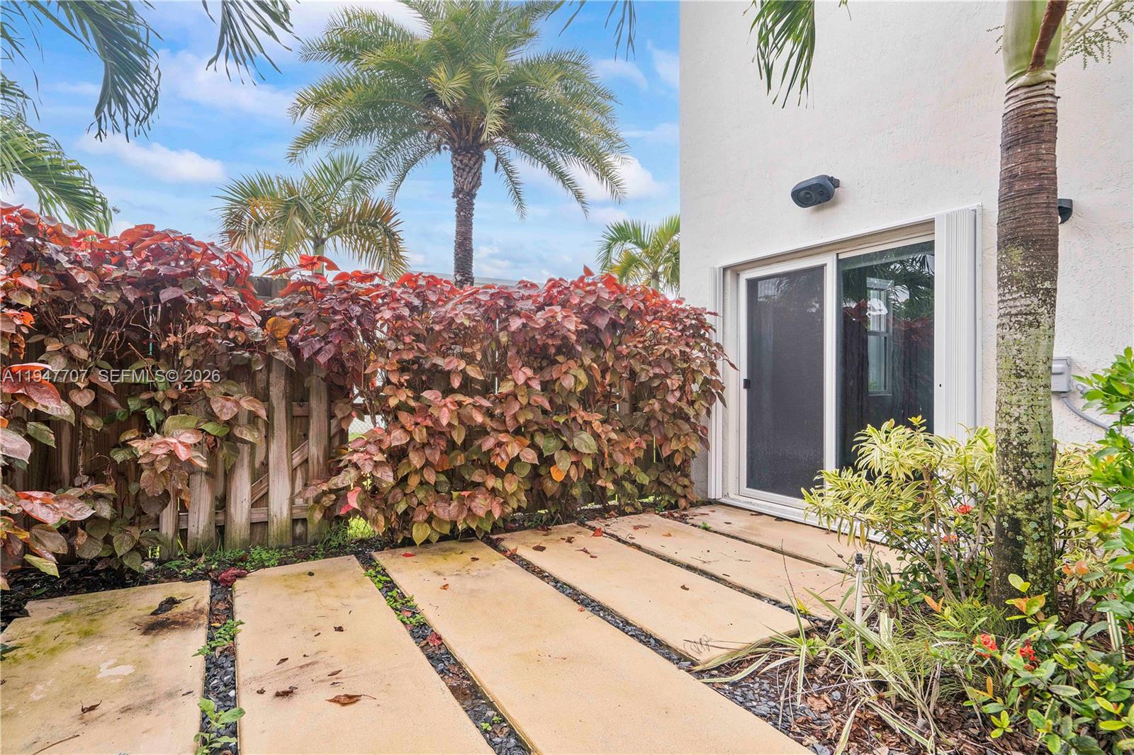 HOMESTEAD PARK OF COMMERC - Residential