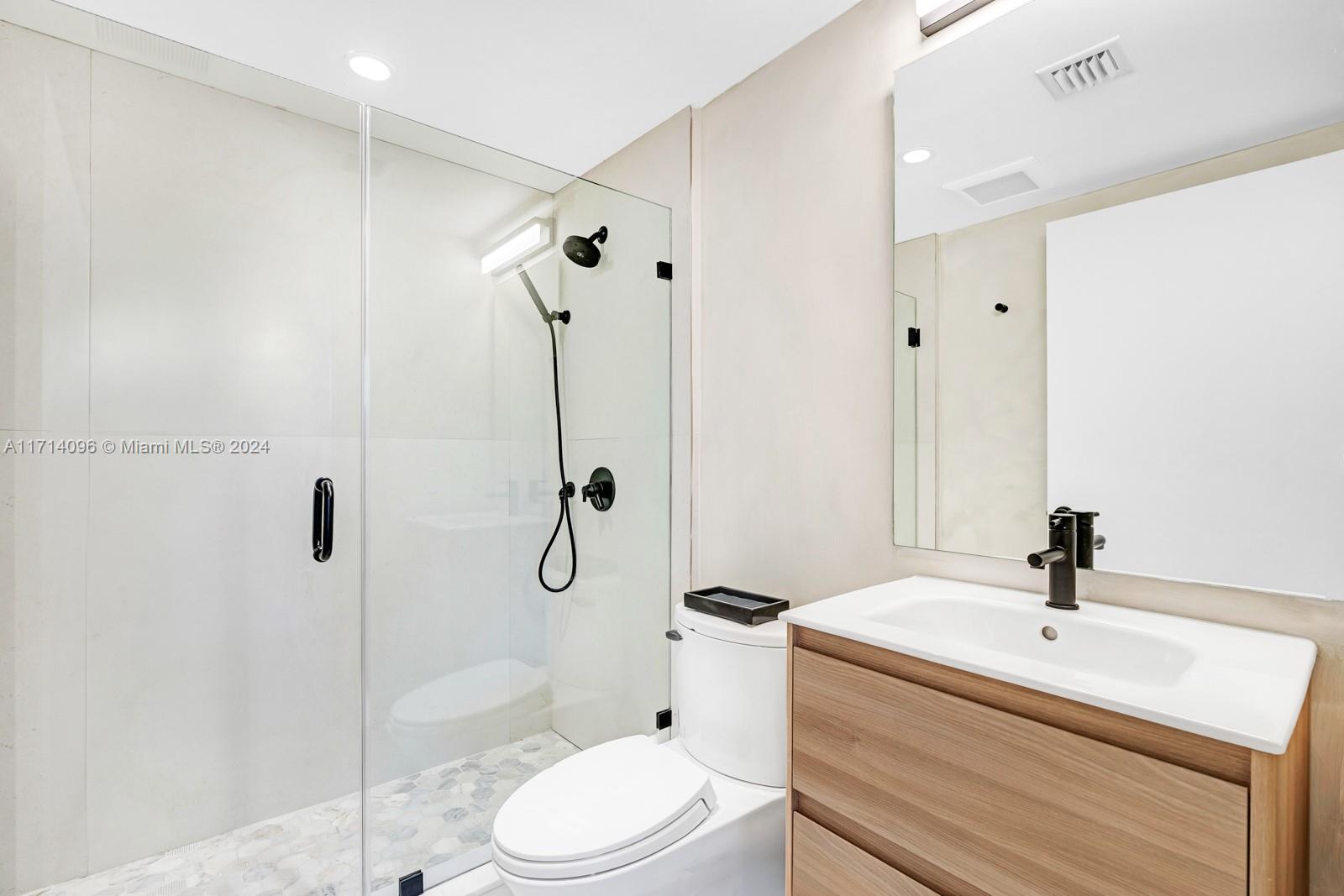 MEI CONDO - Residential