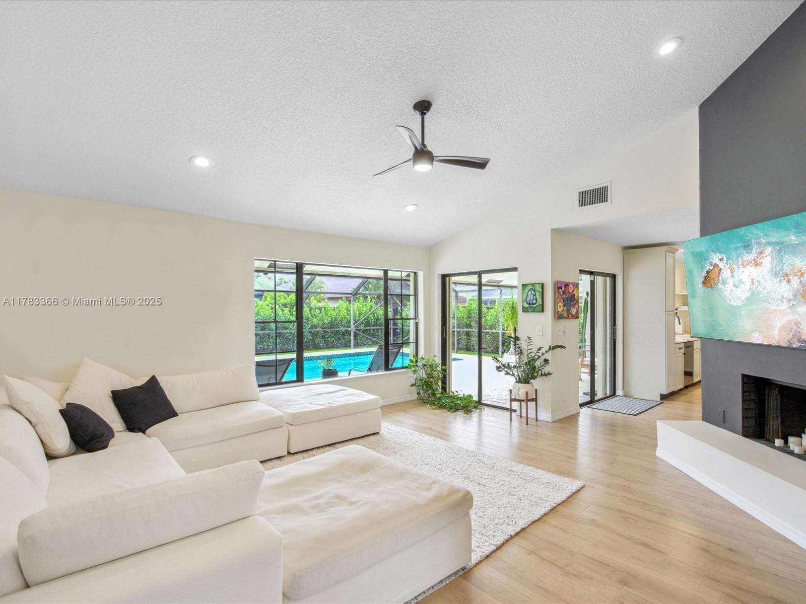 BOCA CHASE SEC 5 - Residential
