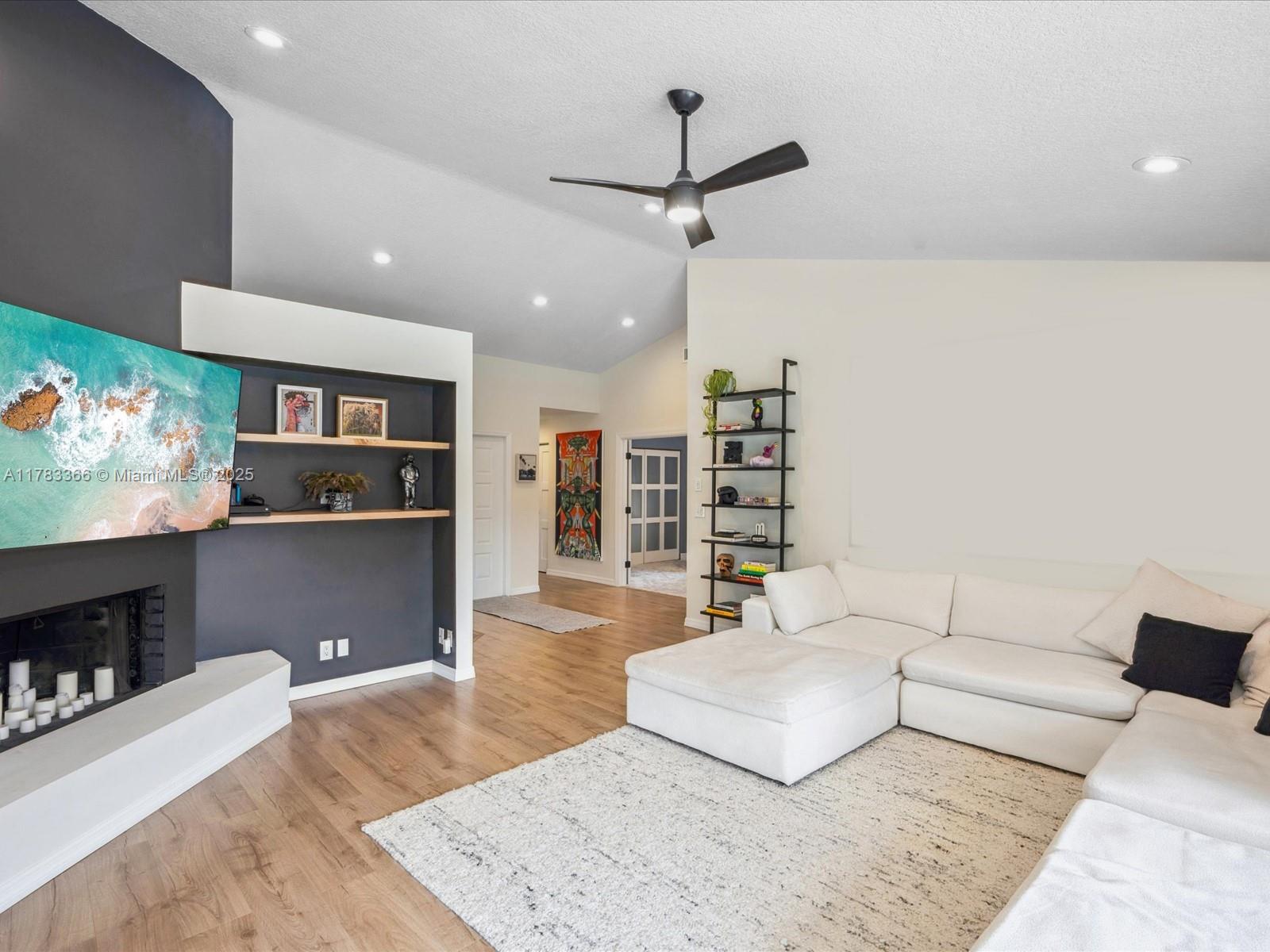 BOCA CHASE SEC 5 - Residential