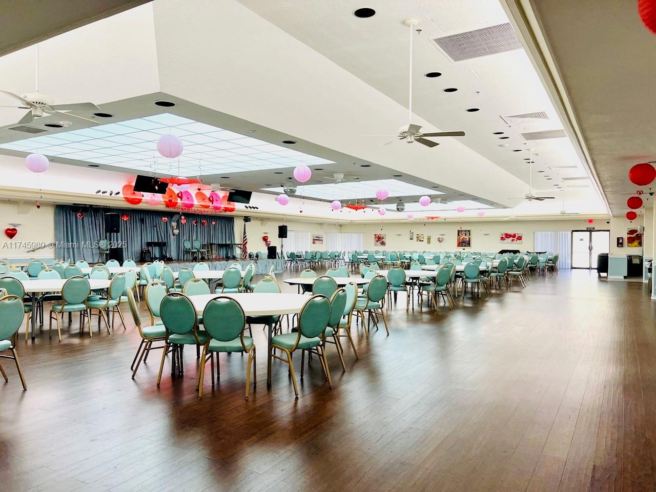 SUNRISE LAKES 178 CONDO - Residential