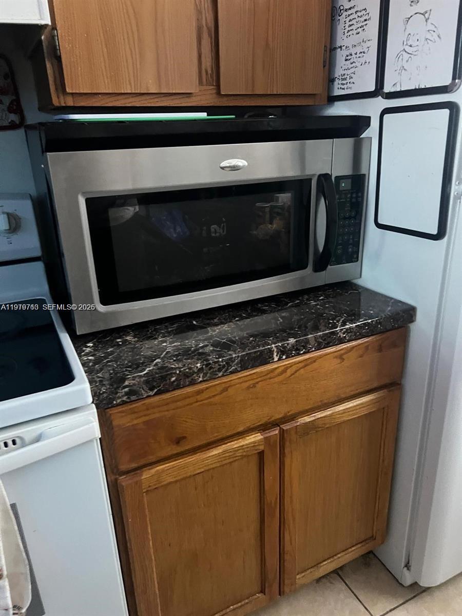 POINT SOUTH CONDO - Residential