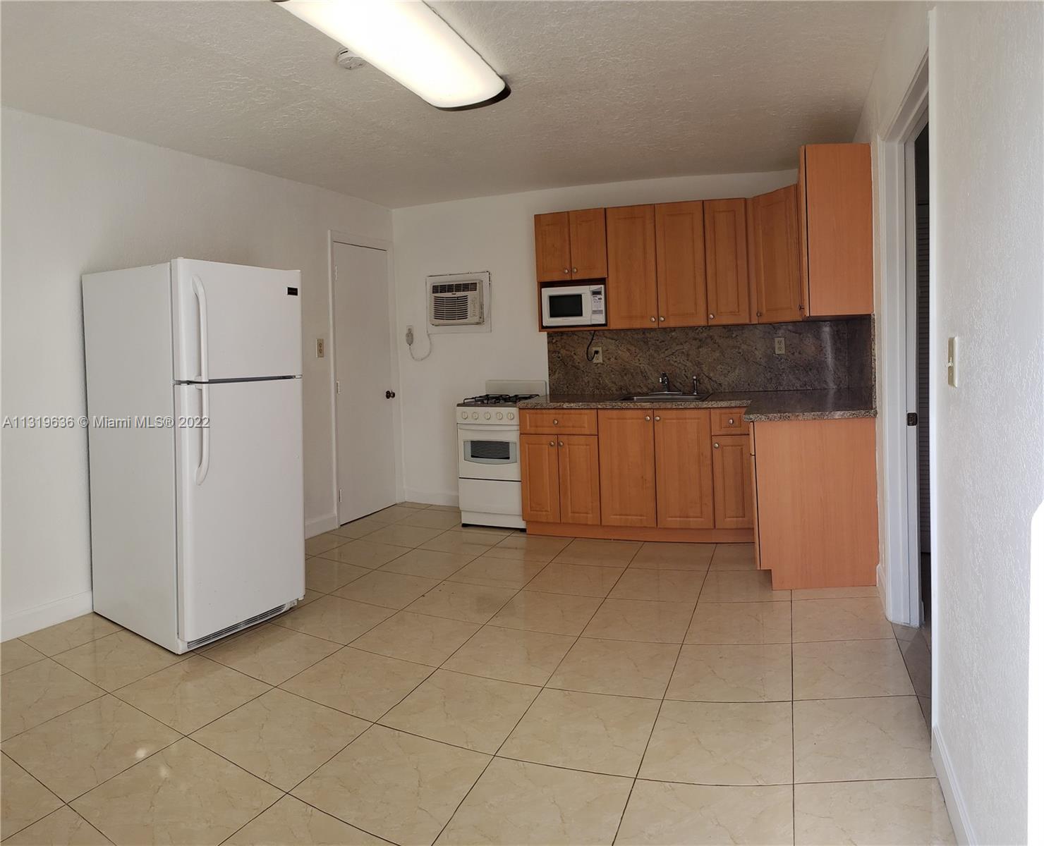 Beautiful 1Bed/1Bath Efficiency for rent, 2 adults or less. Located separated from house. Private entrance 1 Parking. READY TO MOVE IN. Price includes: Water & Electricity. By Owners Cortesy: BasicCableTV & Internet. Gas Stove (Gas tank not included). It has access to a beautiful lake. Bedroom size: 13’x14’, Kitchen/Dining/Living: 15’x11’.4”, Bathroom: 6’x6’, a total approx. 382 sq.ft. living area. Laundry not included. Must do it out of the house. No smoking inside the unit, outside and taking care of cigarettes immediately. No pets. Request private Social Distance Showing (Due to COVID-19) agent/clients must wear masks & no more than 3 people inside at one time. Hurry or someone will take it away from you!! Call/text ADOLFO (305) 458-8256 for appointment to see it.
