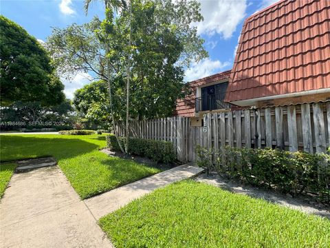 Photo of 716 NW 98th Way, Plantation, FL 33324 (MLS # A11984686)