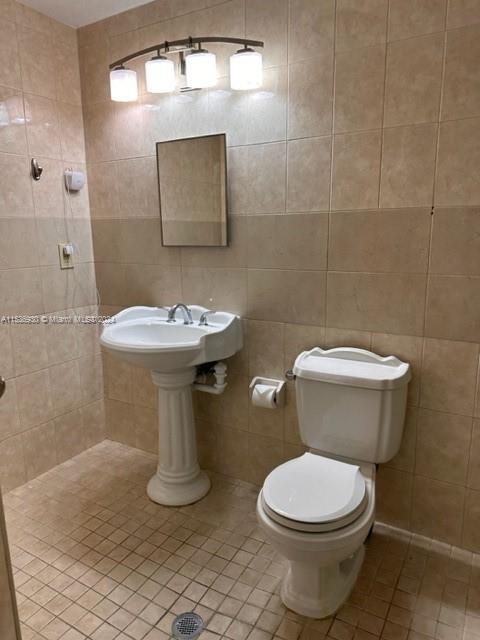 PALM SPRINGS SUB SEC A 4T - Residential Lease
