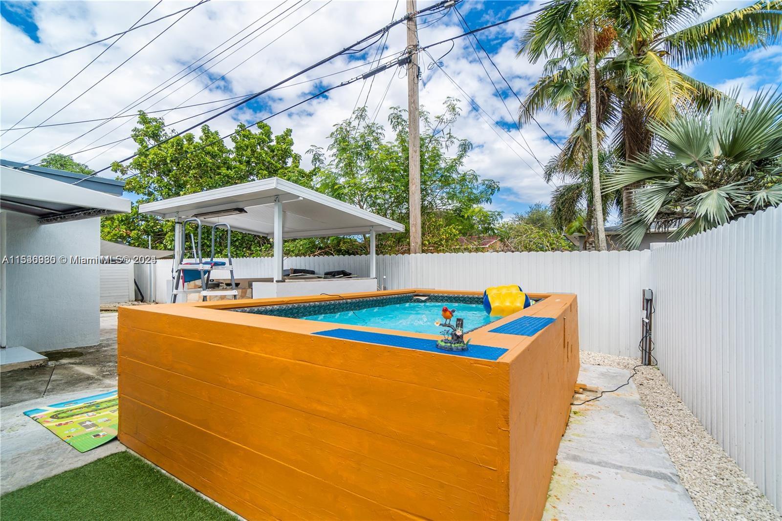 PALM SPRINGS SUB SEC A 4T - Residential Lease