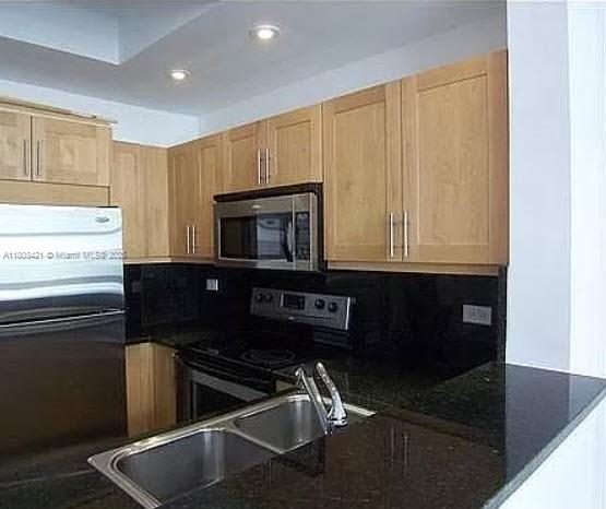 111 E Flagler St 501