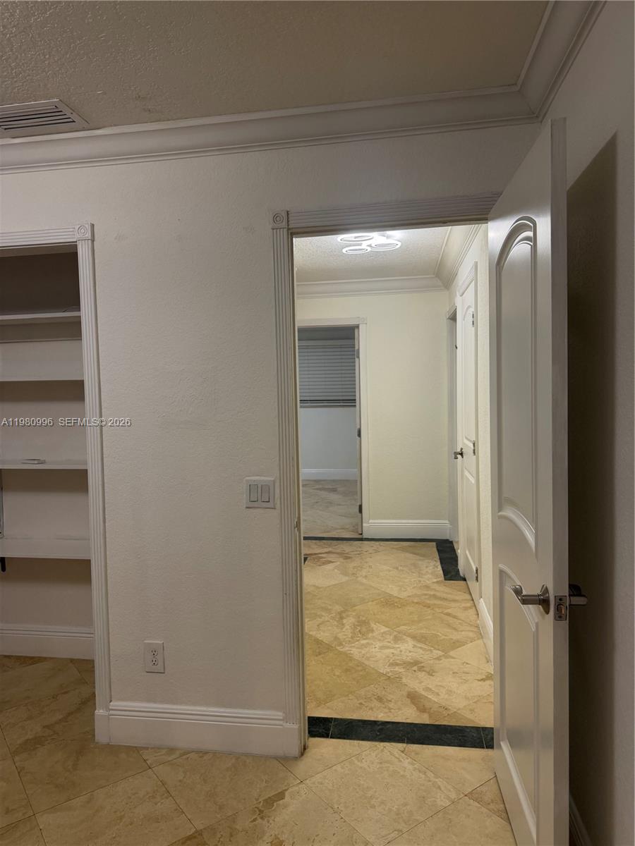 LAKES OF THE MEADOW SEC 4 - Residential Lease