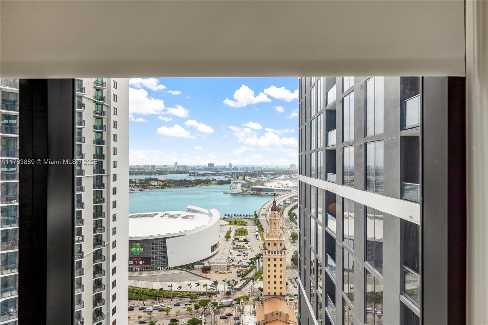 GALE RESIDENCES - Residential