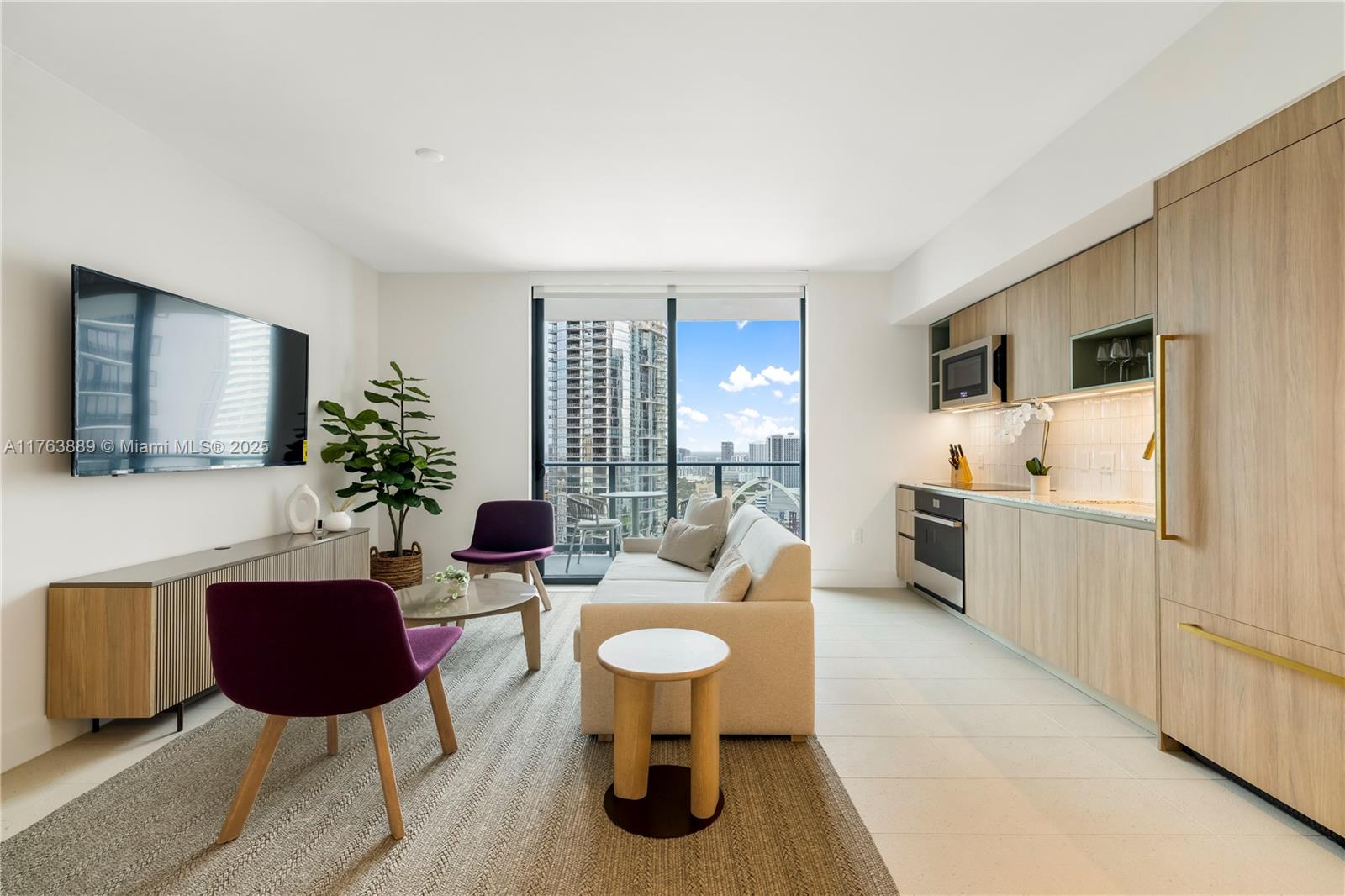 GALE RESIDENCES - Residential