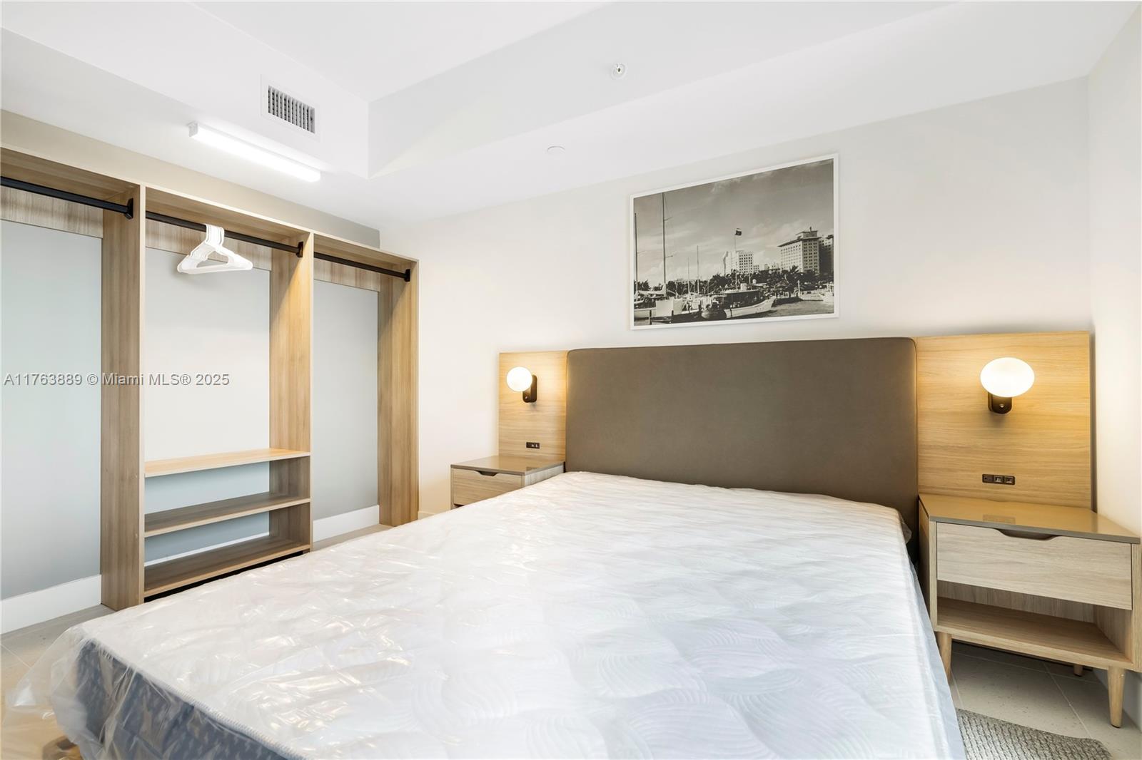 GALE RESIDENCES - Residential