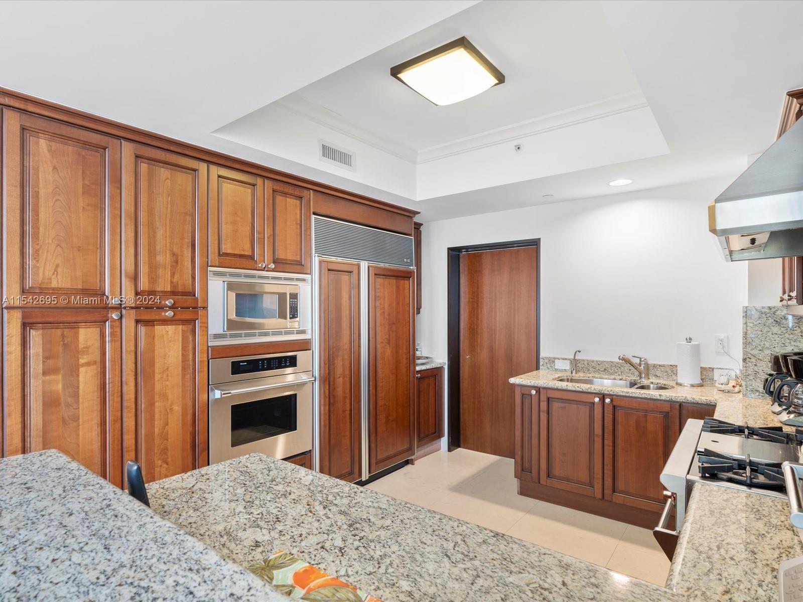 ACQUALINA OCEAN RESIDENCE - Residential