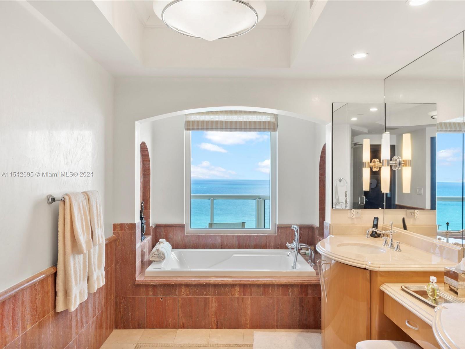 ACQUALINA OCEAN RESIDENCE - Residential