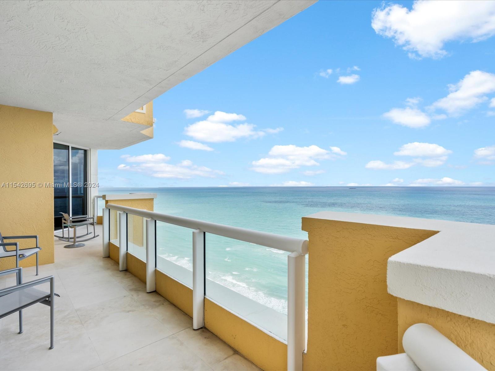 ACQUALINA OCEAN RESIDENCE - Residential