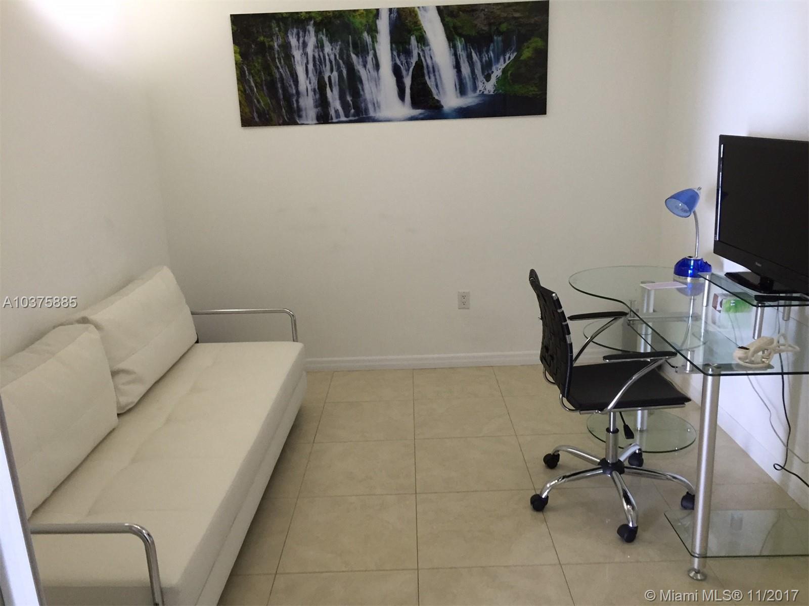 LA PERLA CONDO - Residential Lease