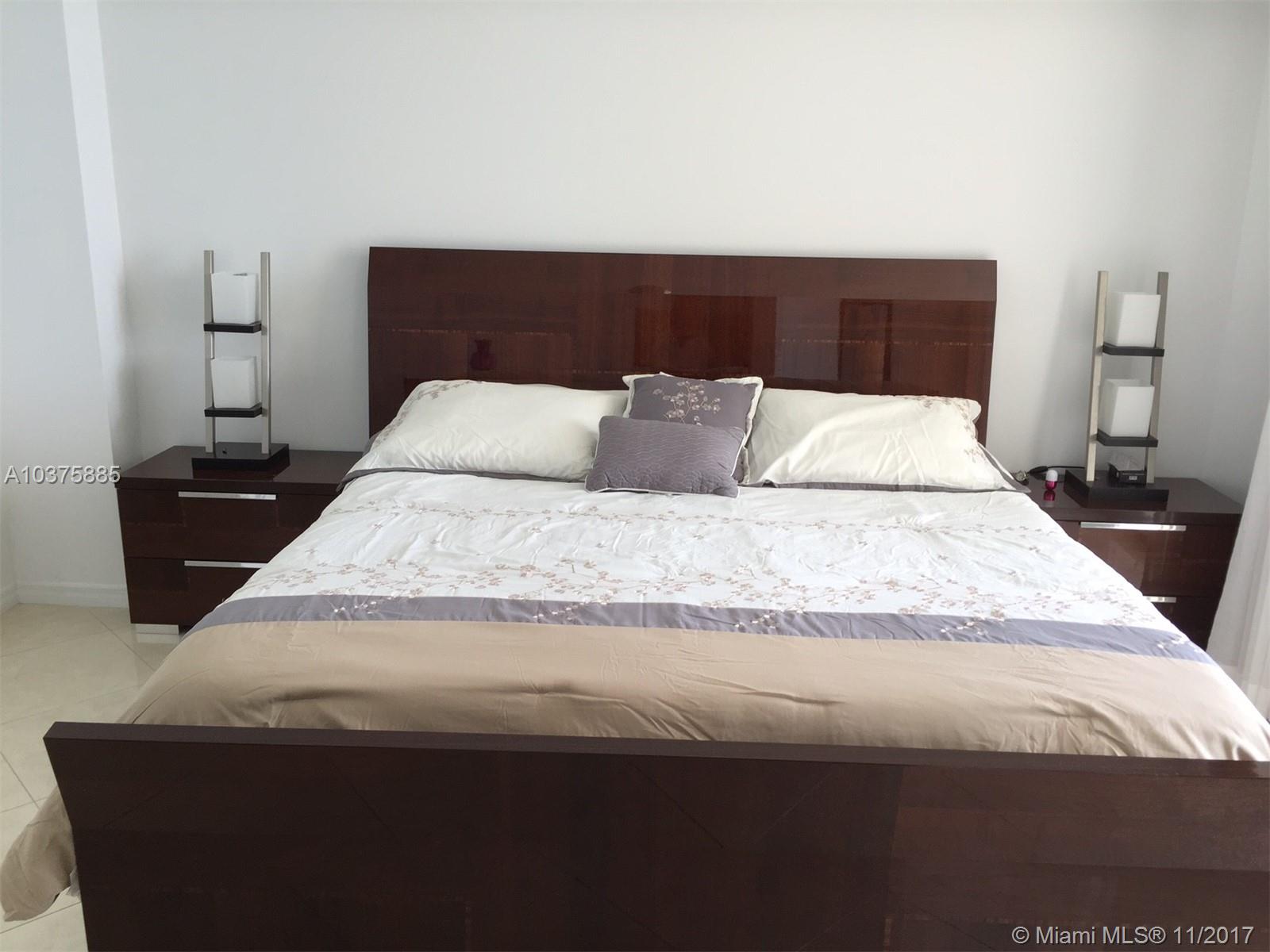 LA PERLA CONDO - Residential Lease