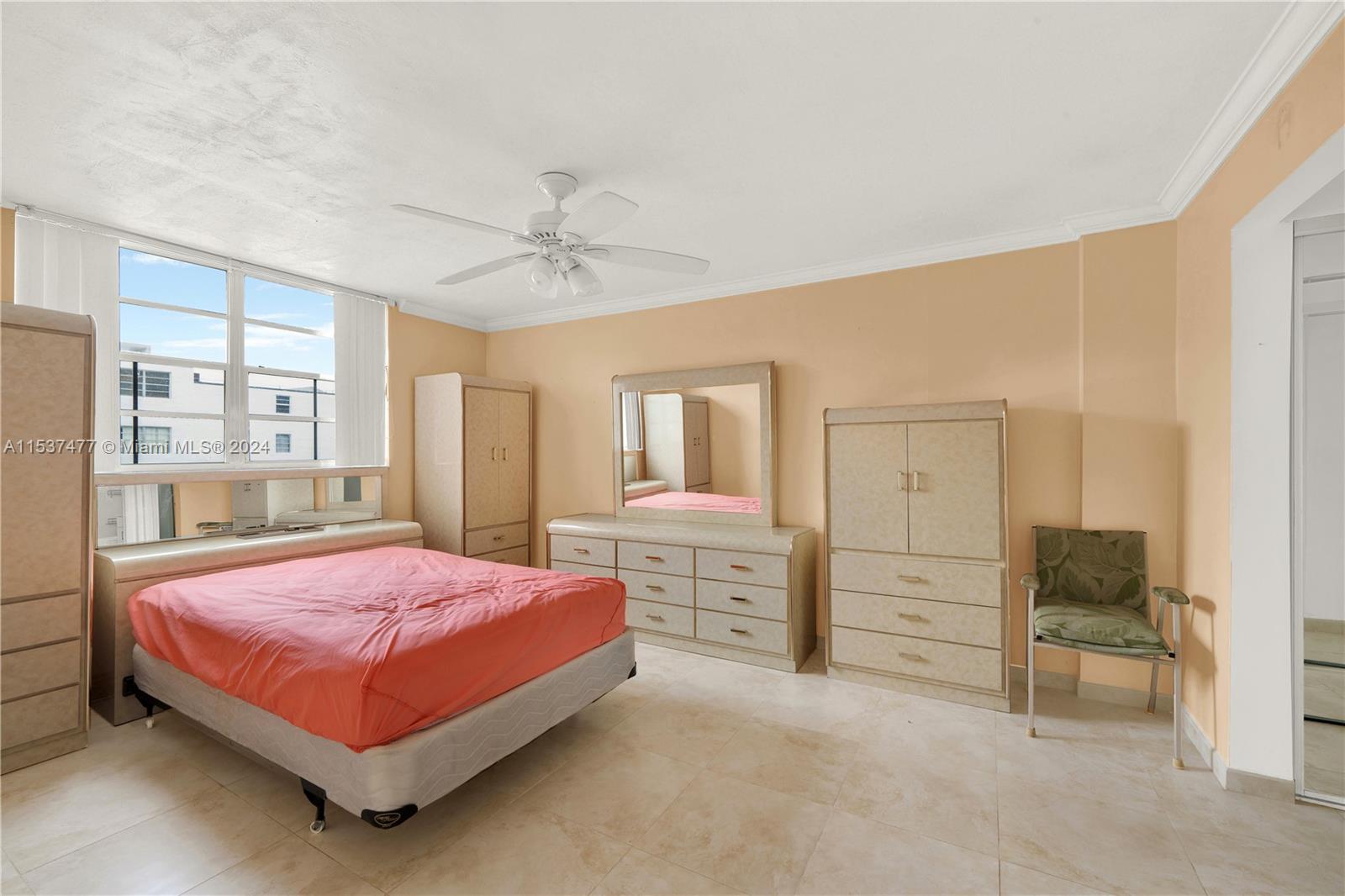 EL CONQUISTADOR SOUTH CON - Residential