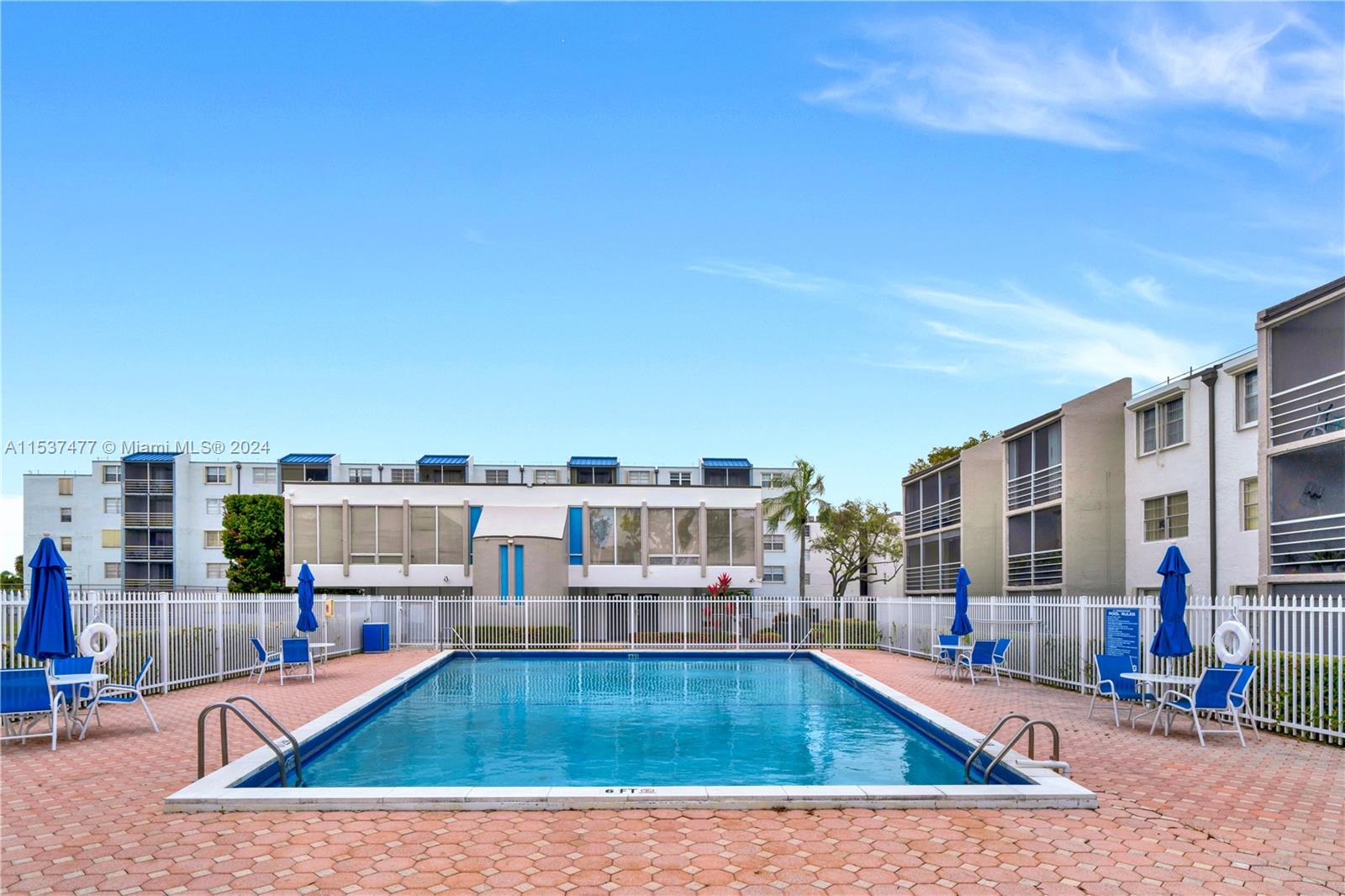EL CONQUISTADOR SOUTH CON - Residential