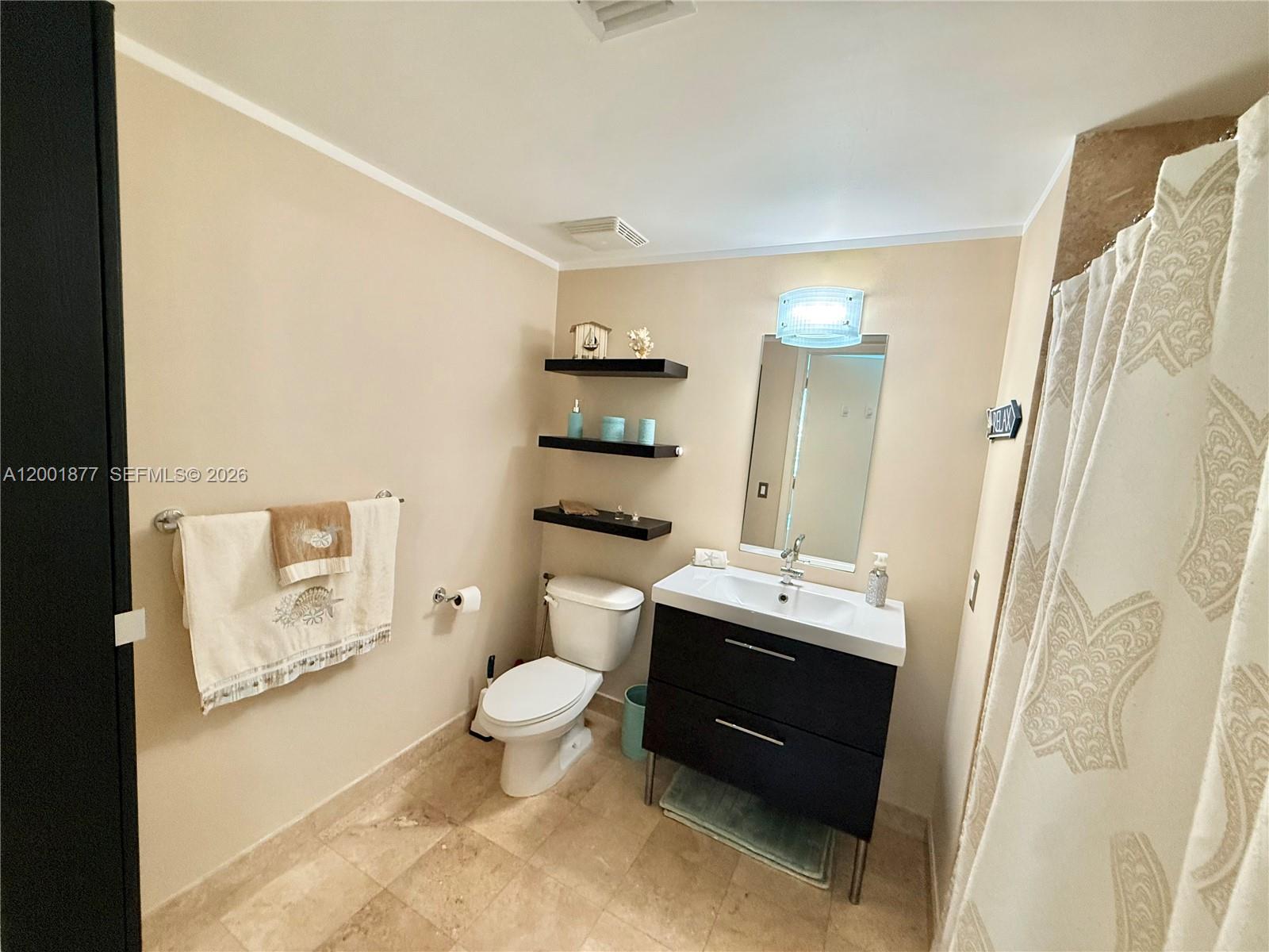 WIND CONDO - Residential