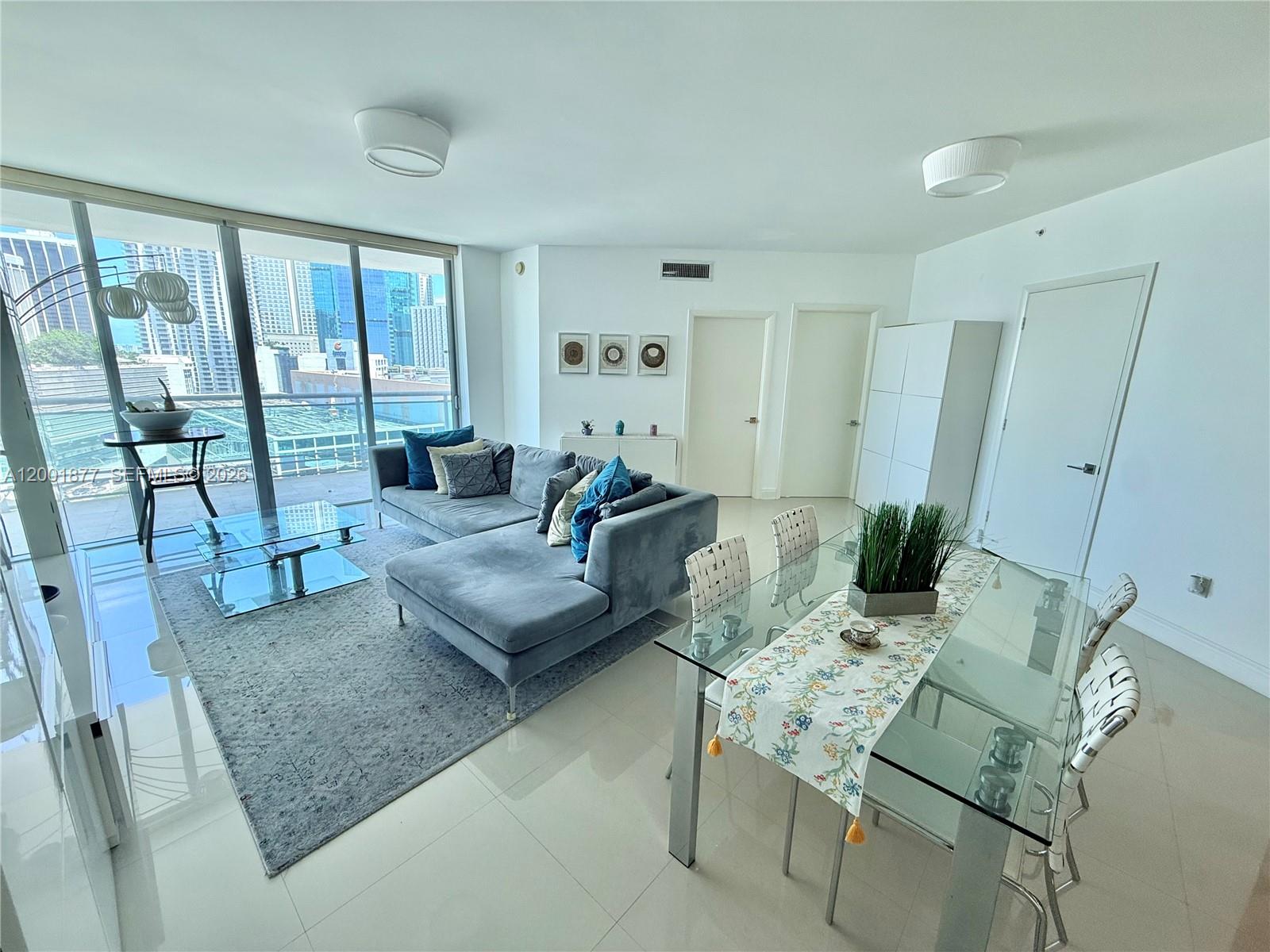 WIND CONDO - Residential