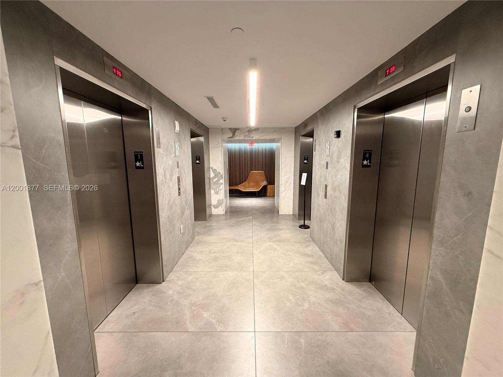 WIND CONDO - Residential