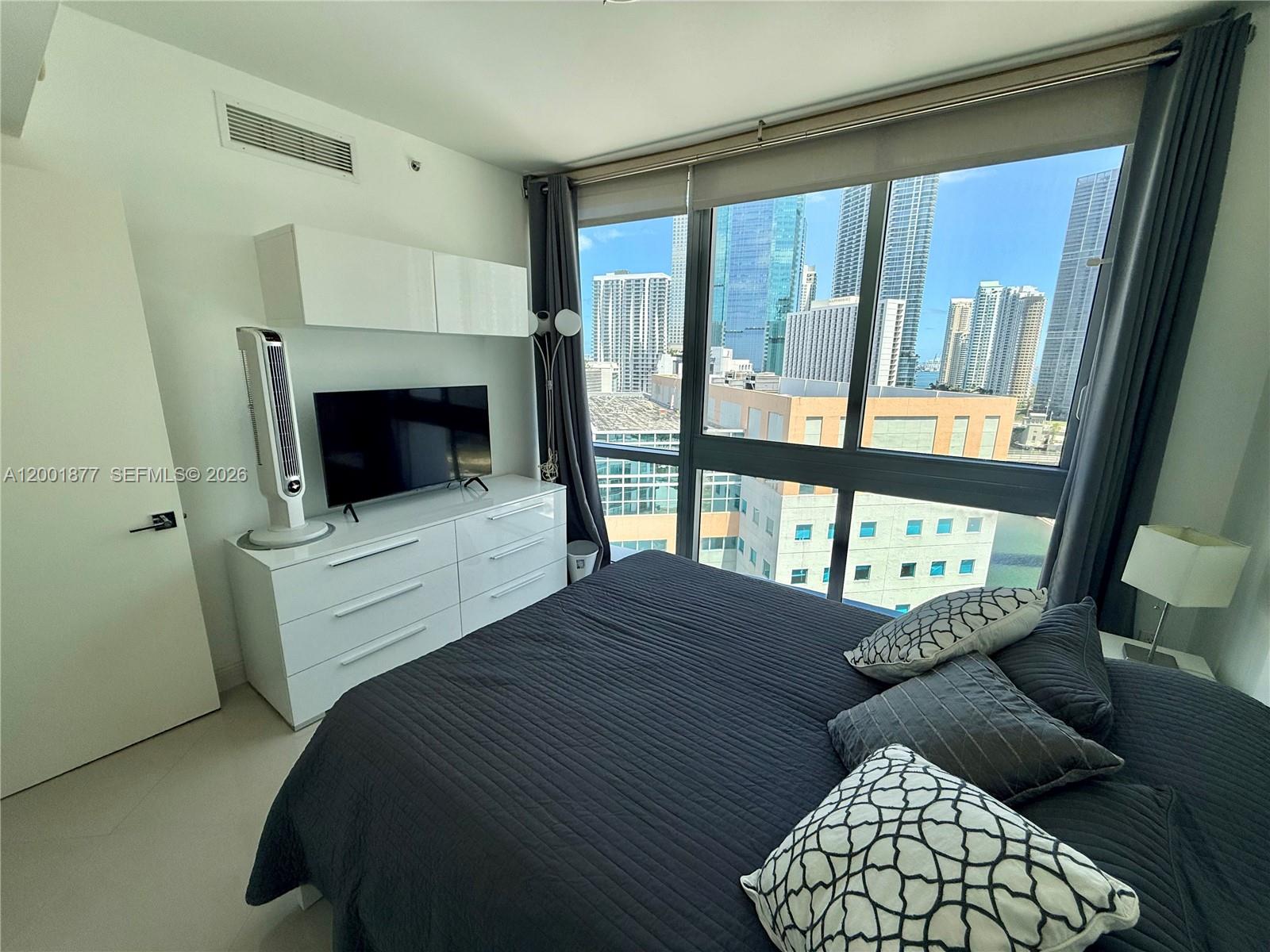 WIND CONDO - Residential