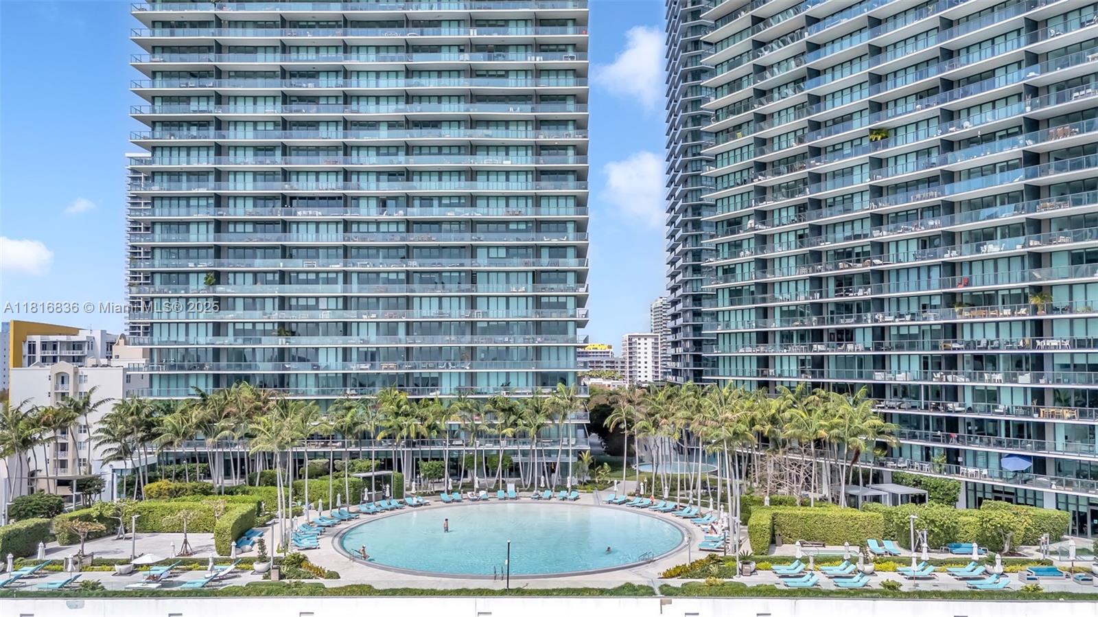 PARAISO BAY CONDO - Residential