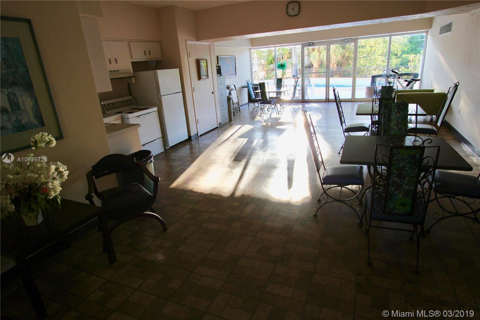 12590 CORONADO TOWERS CON - Residential