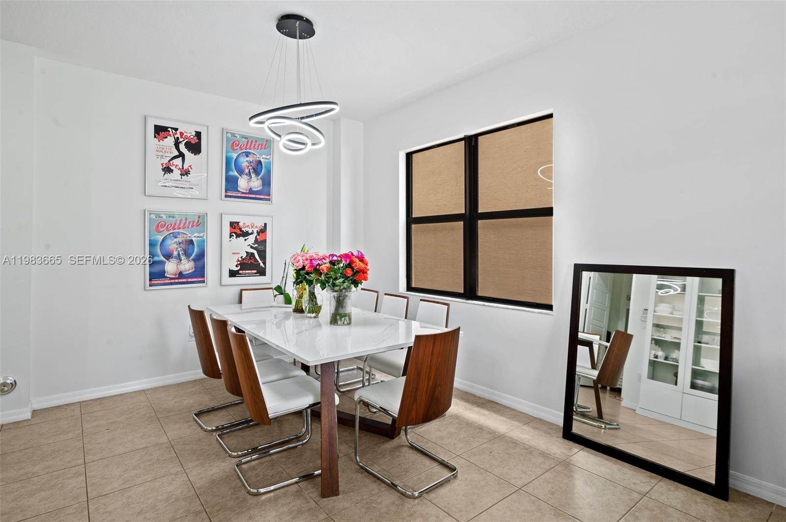 CHAMPION LAKES - Residential