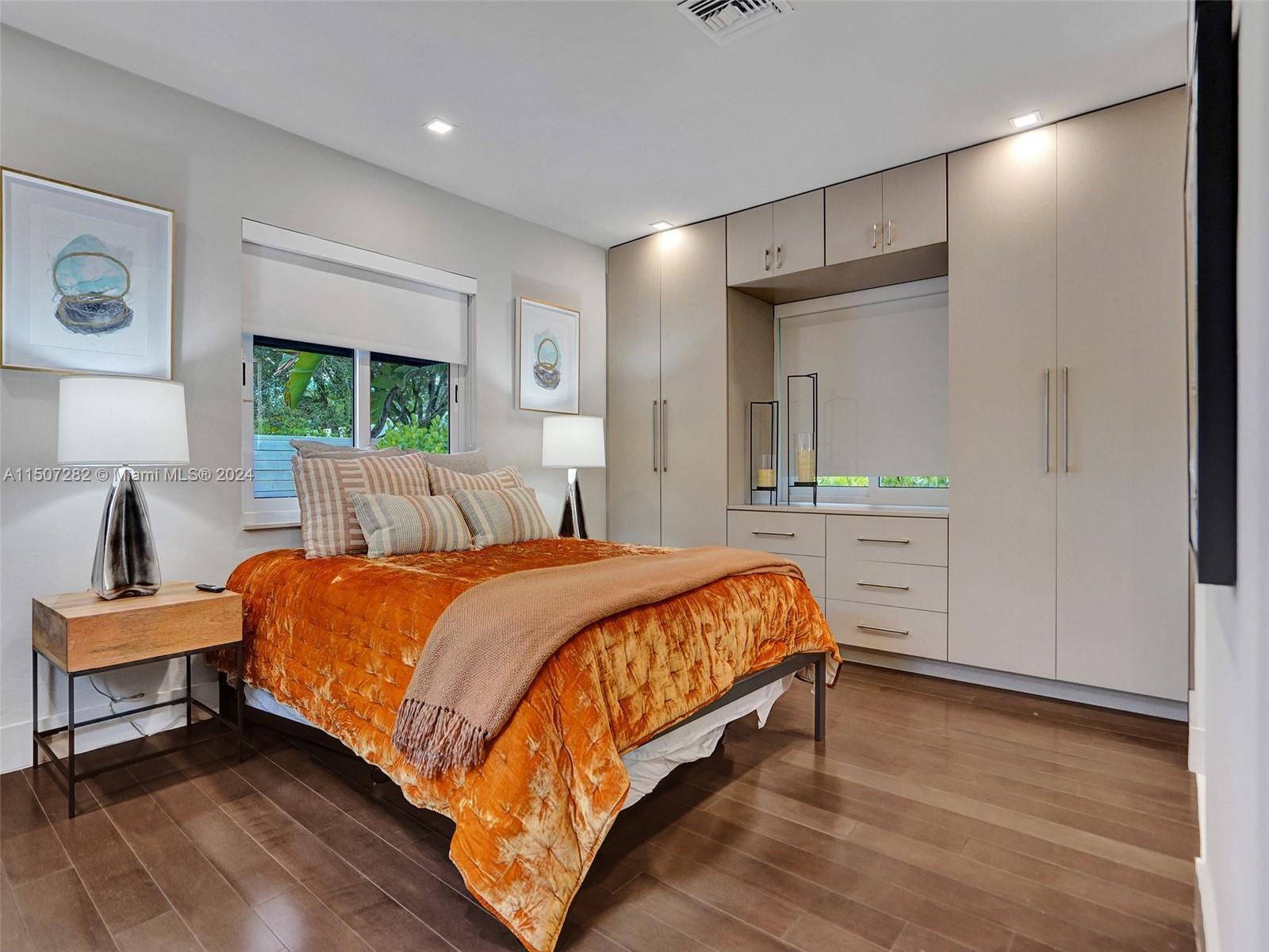NORTH RIDGE - Residential