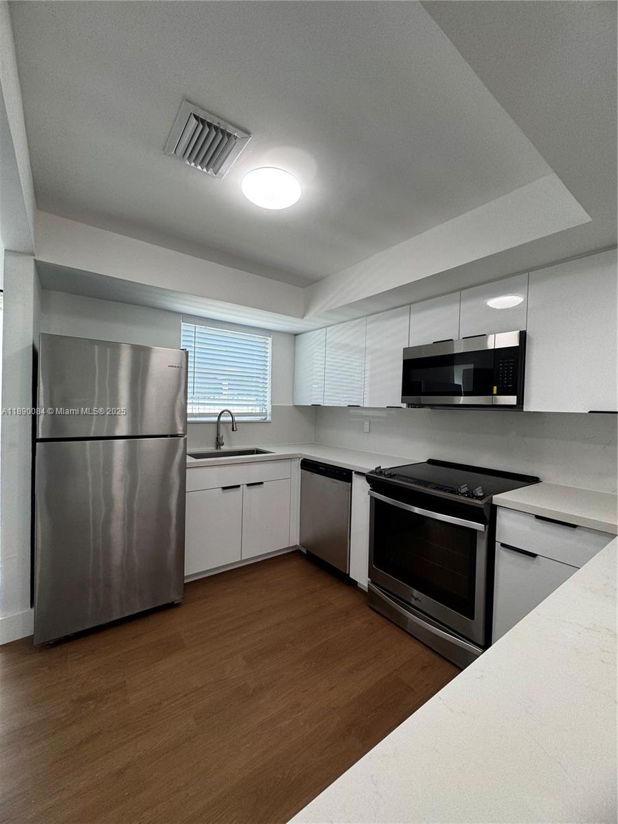 HIBISCUS GARDENS AMENDED - Residential Lease
