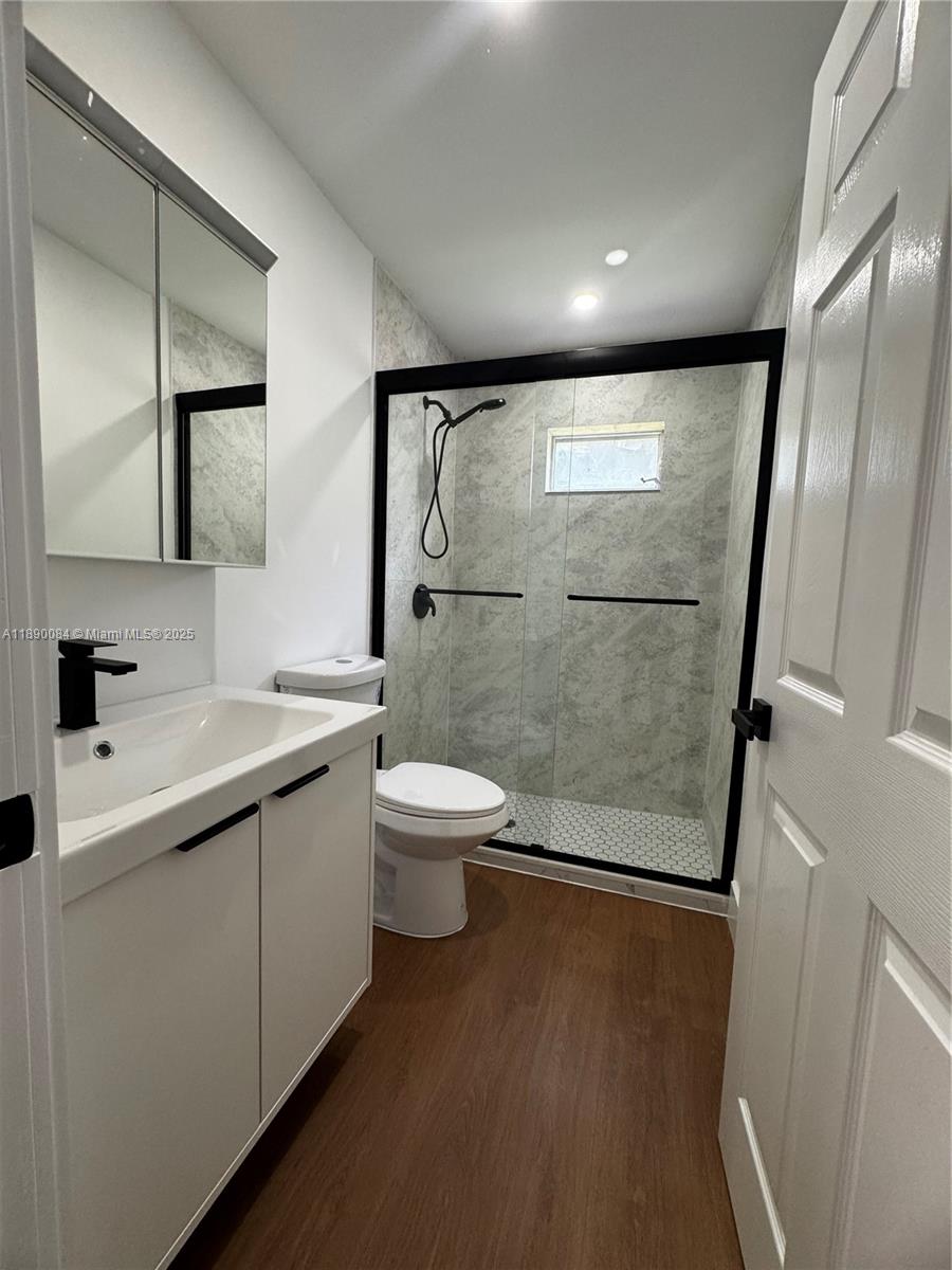 HIBISCUS GARDENS AMENDED - Residential Lease