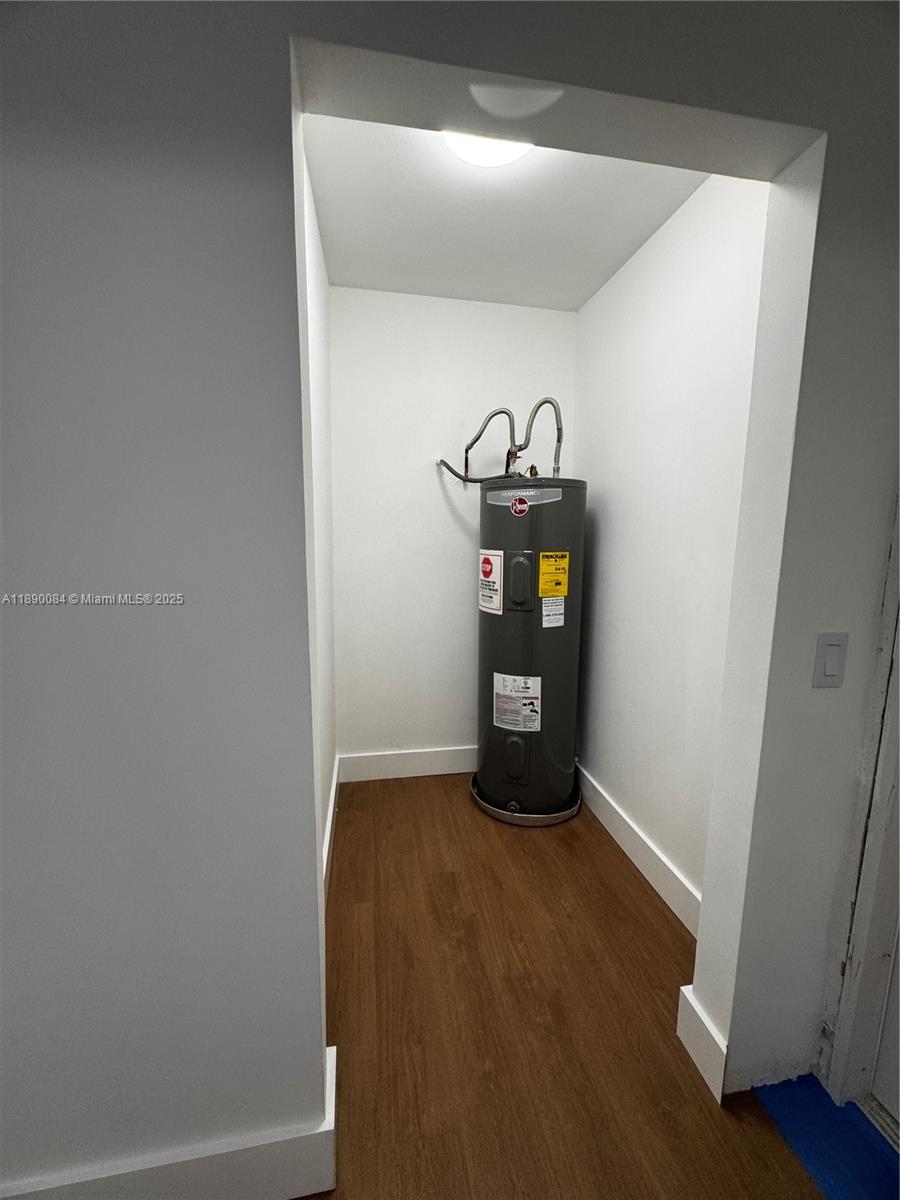 HIBISCUS GARDENS AMENDED - Residential Lease