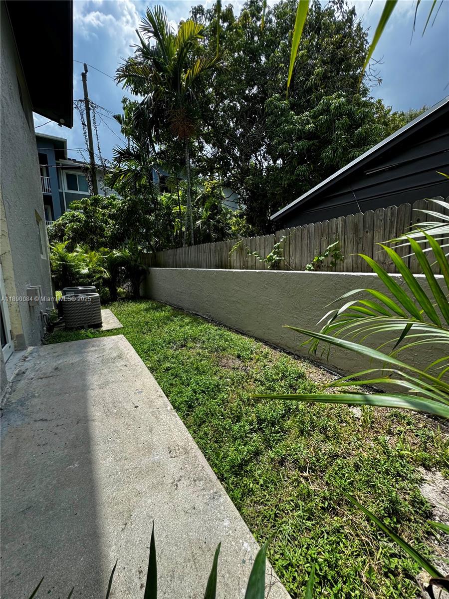 HIBISCUS GARDENS AMENDED - Residential Lease