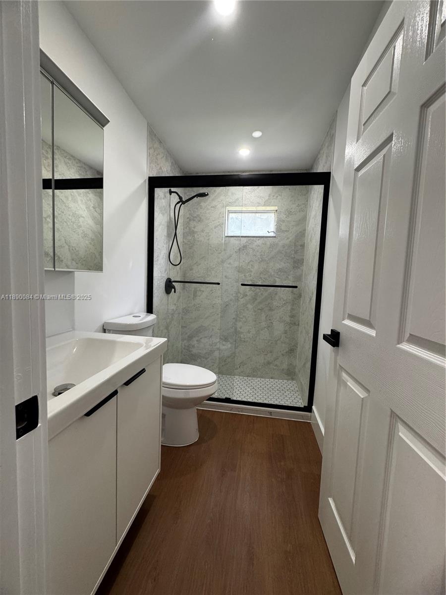 HIBISCUS GARDENS AMENDED - Residential Lease