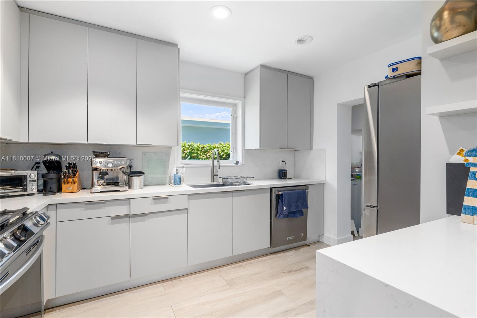 LAKE VIEW SUB - Residential