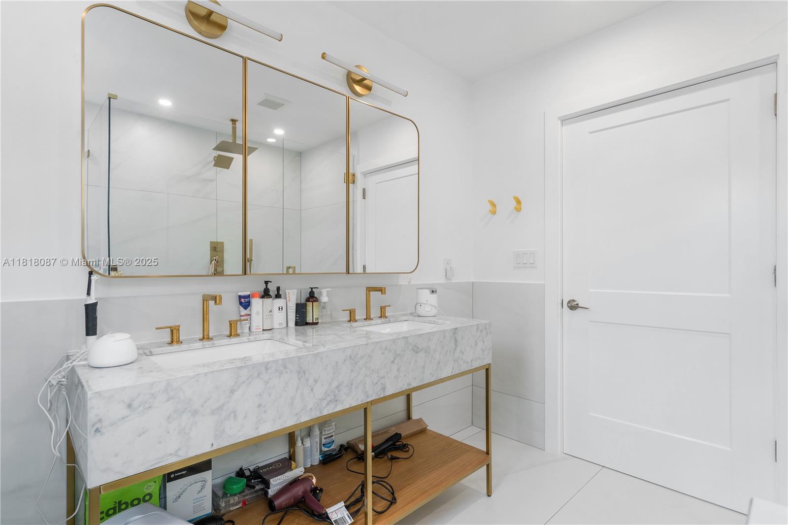 LAKE VIEW SUB - Residential