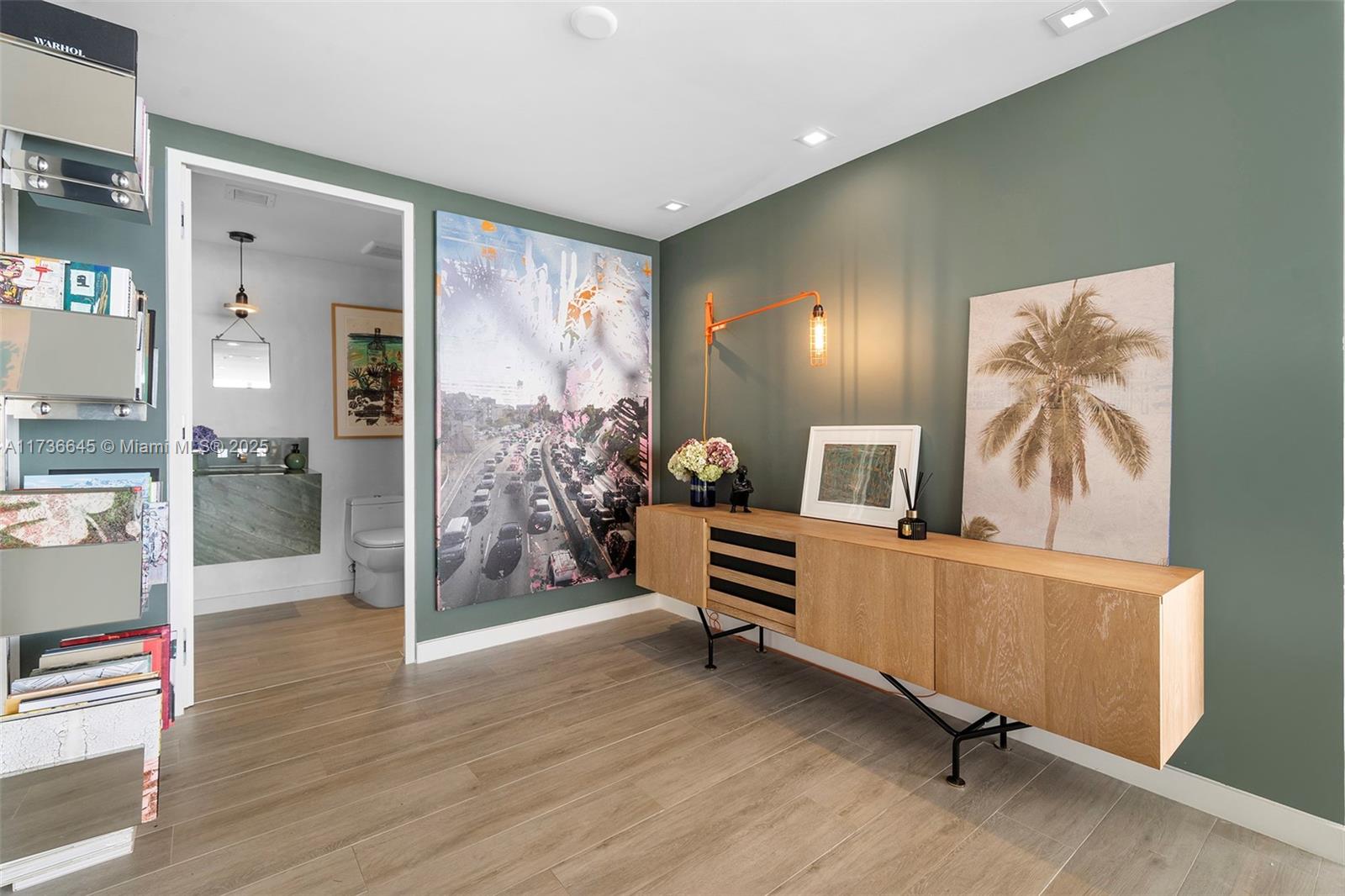 ARIA ON THE BAY CONDO - Residential