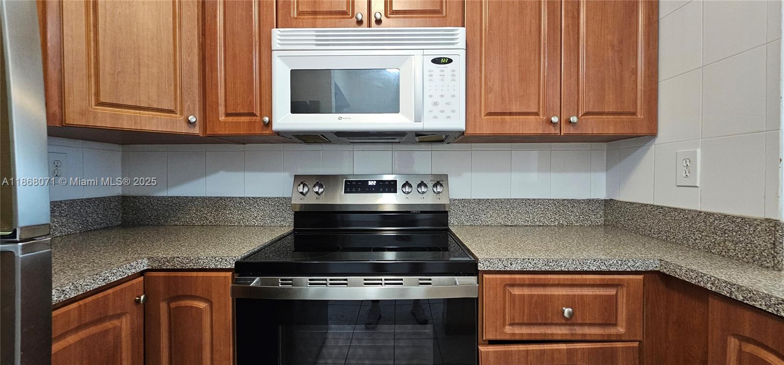 RIOPLAZA CONDOMINIUM NORT - Residential