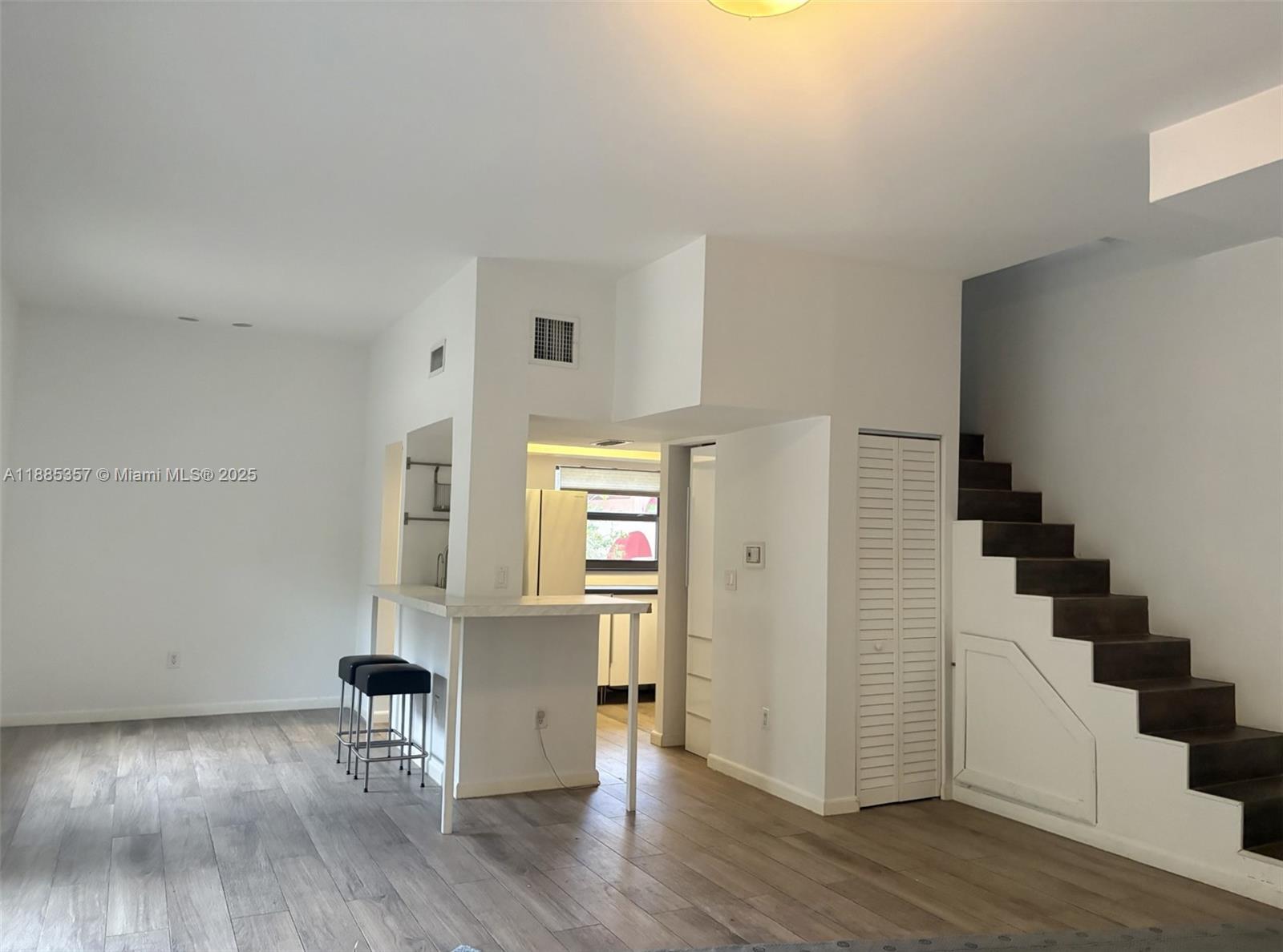 1890 Brickell Ave 7