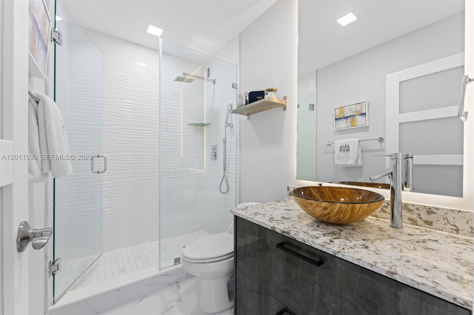 ESSEX TOWER CONDO - Residential