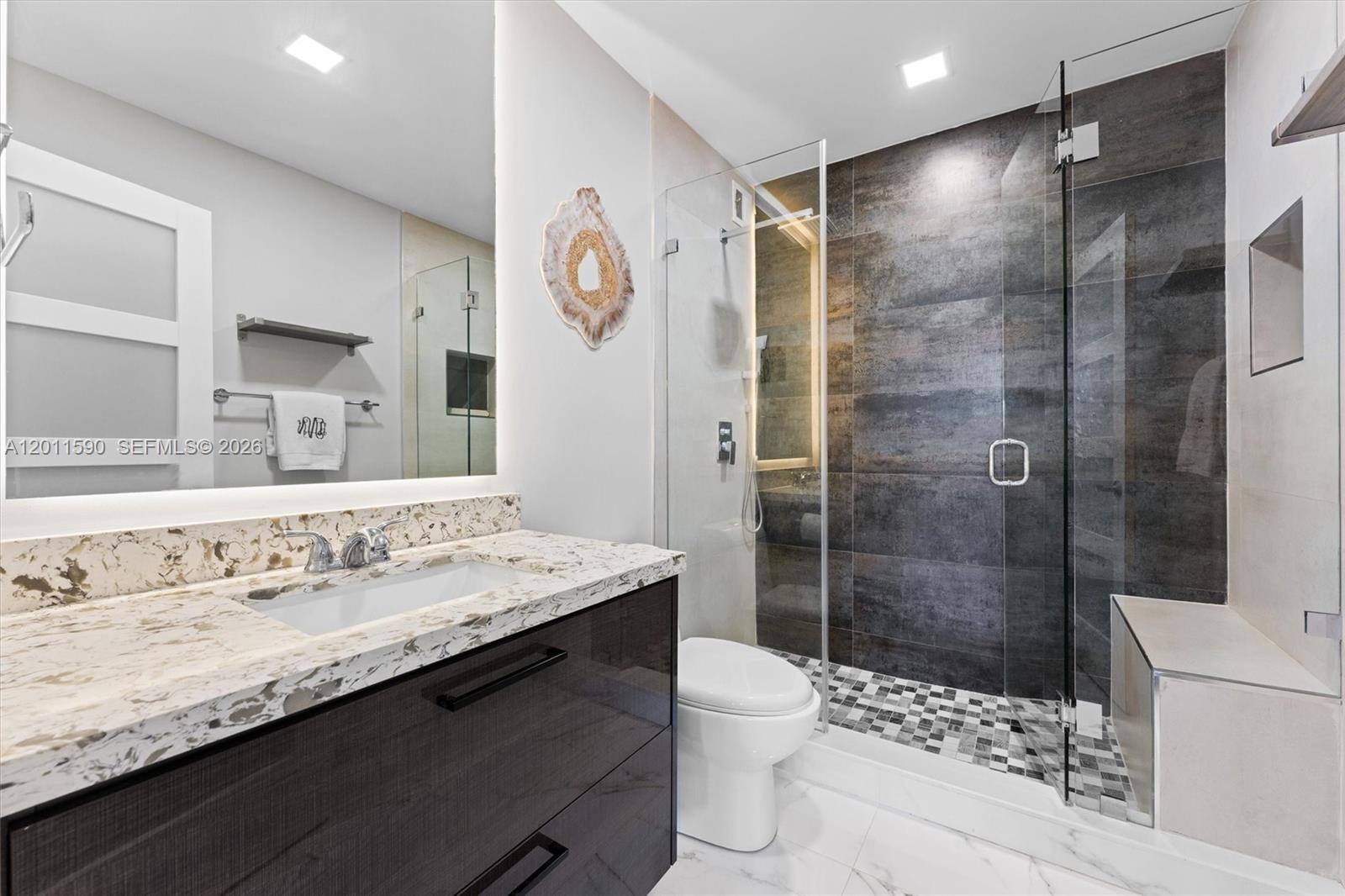 ESSEX TOWER CONDO - Residential