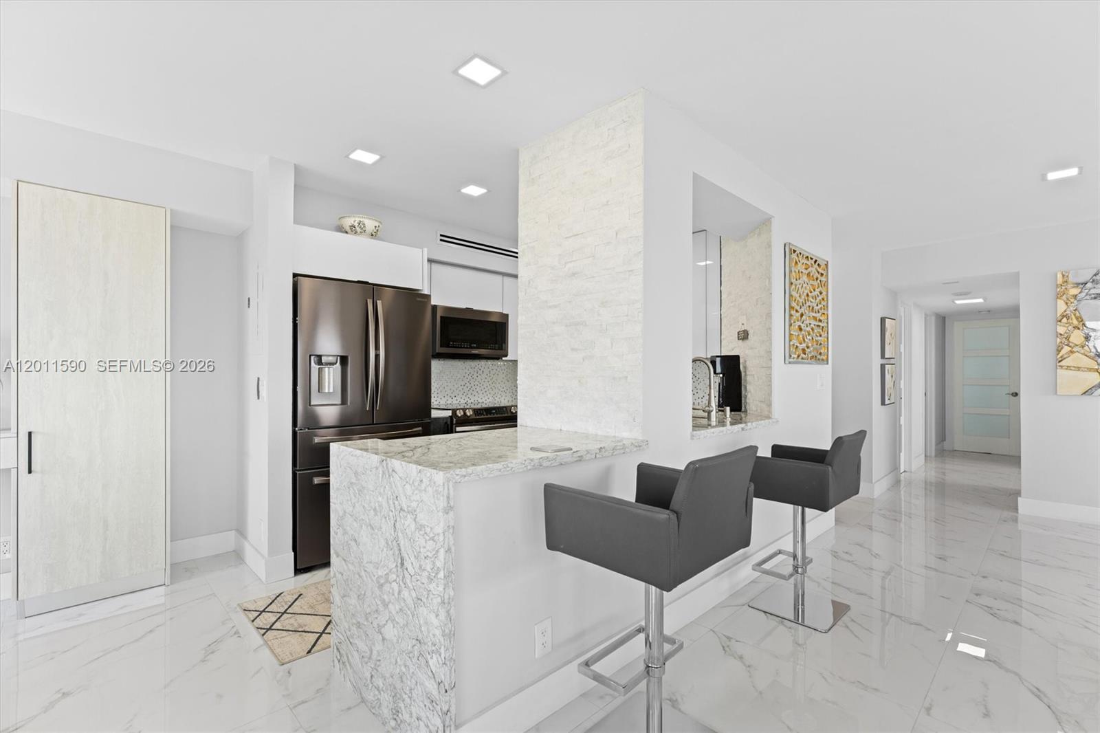 ESSEX TOWER CONDO - Residential