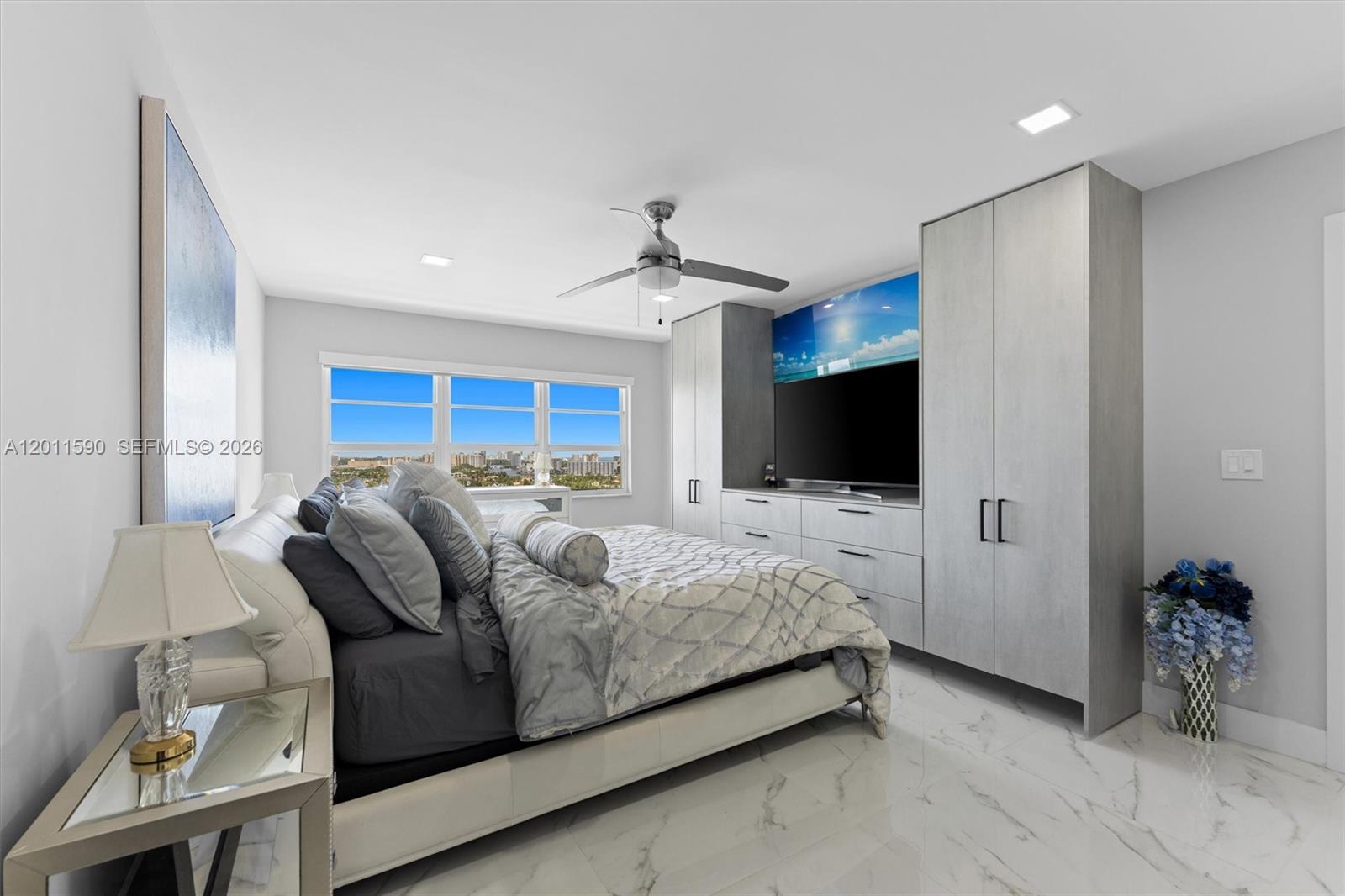 ESSEX TOWER CONDO - Residential