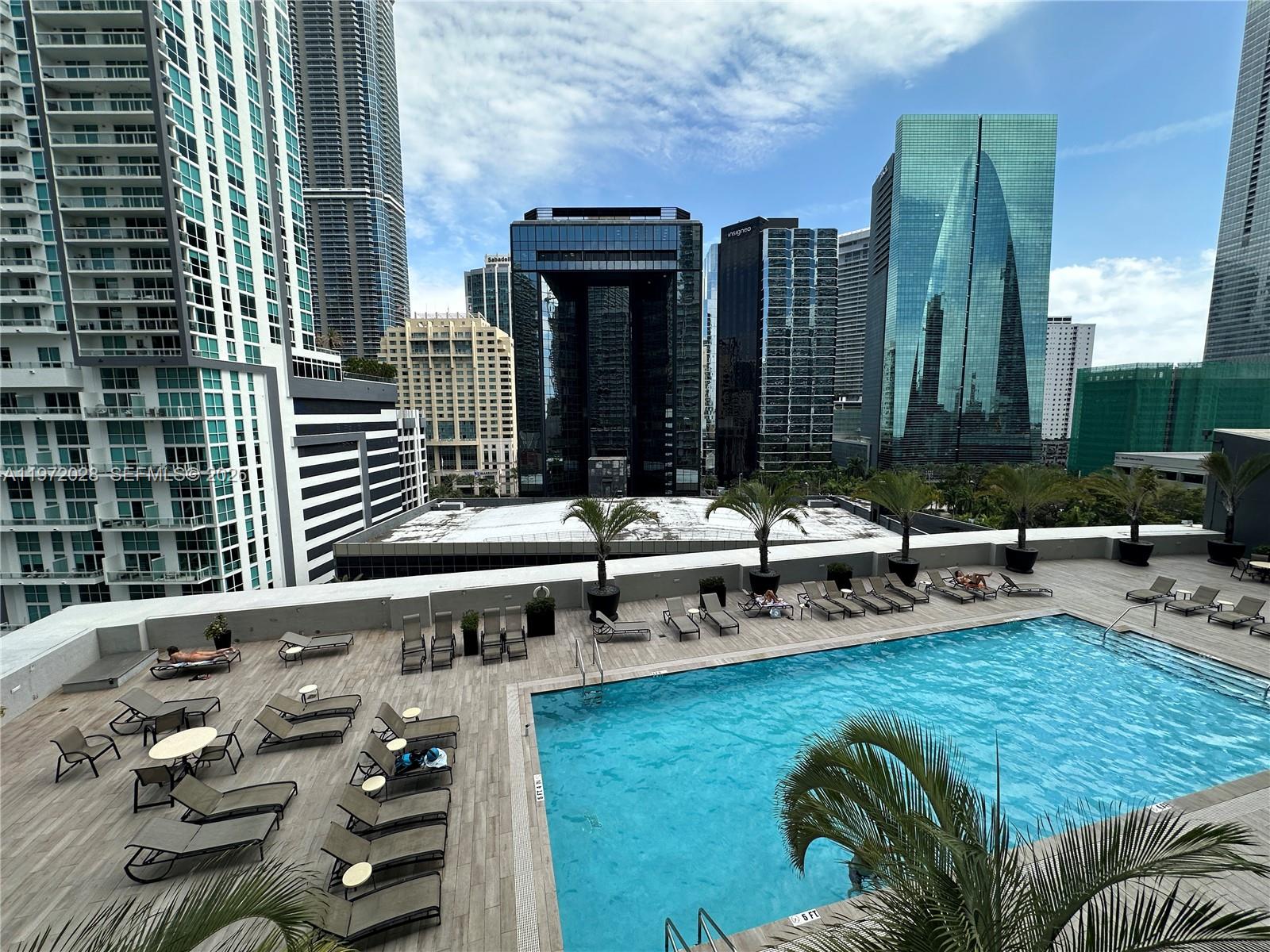 VUE AT BRICKELL CONDO - Residential