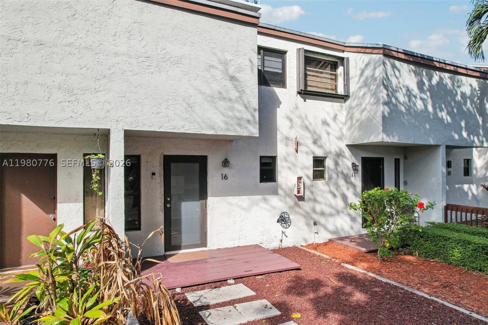 1901 NW S River Dr 16B, Miami FL 33125