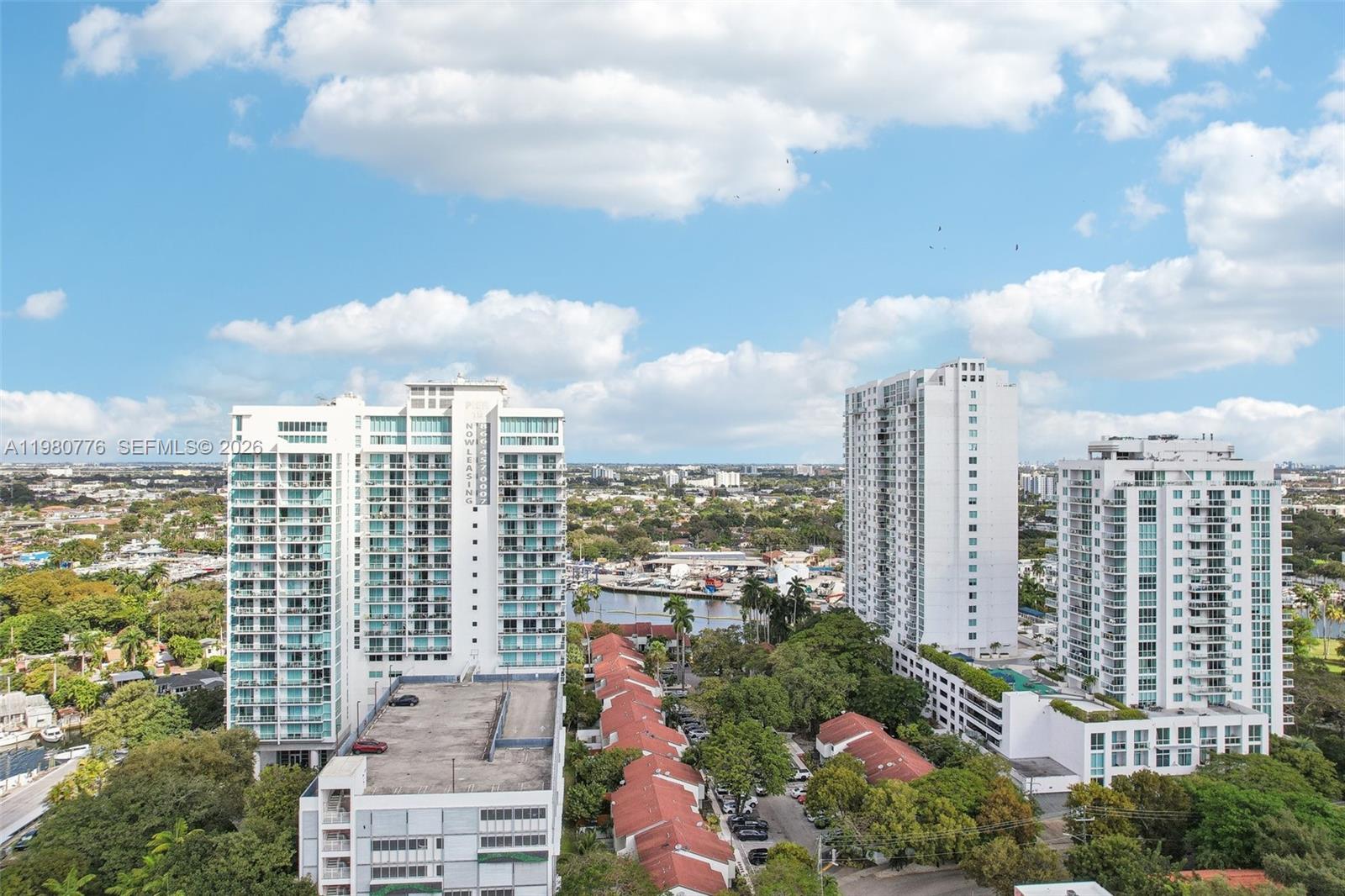 RIVER CLUB TOWNHOUSE COND - Residential