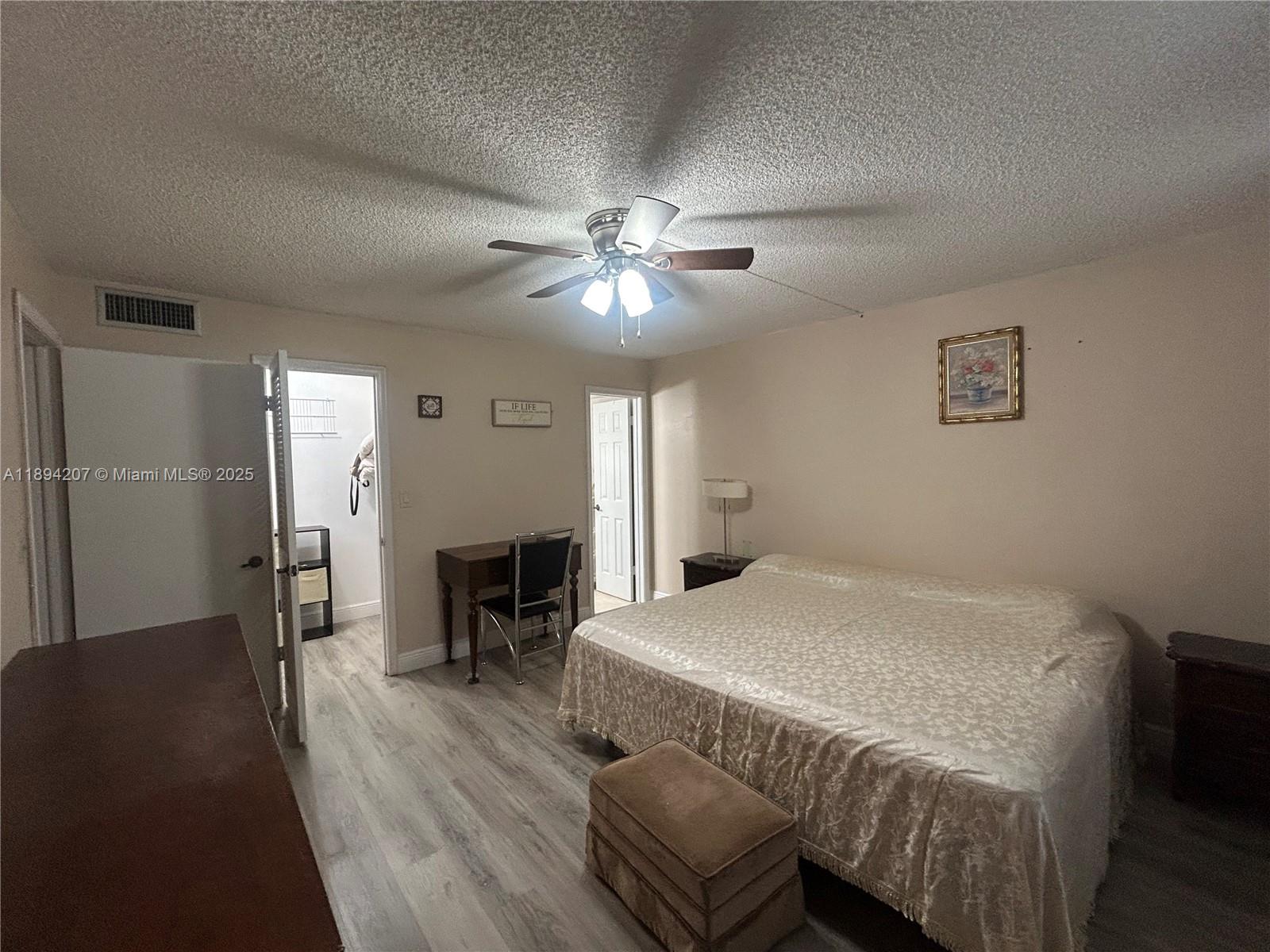 HOLLYBROOK GOLF & TENNIS - Residential Lease
