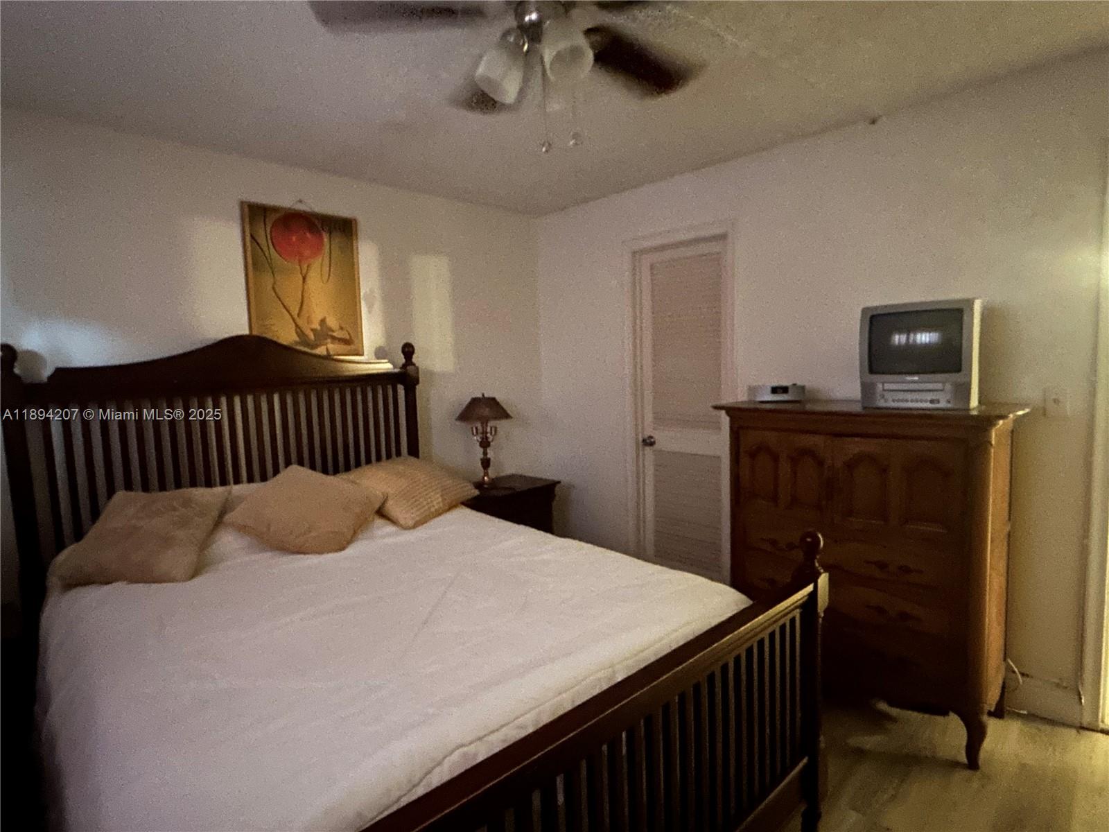 HOLLYBROOK GOLF & TENNIS - Residential Lease